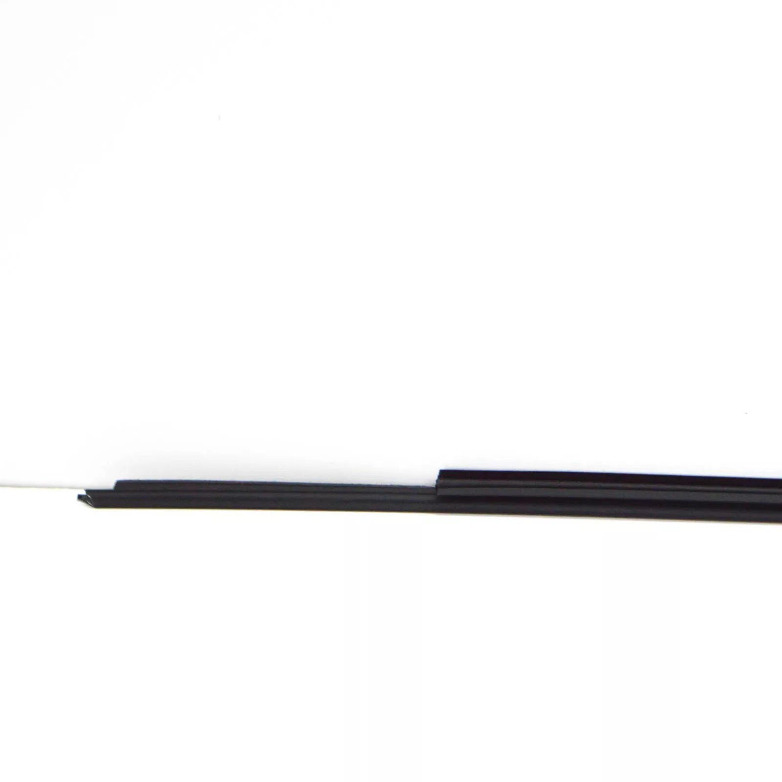 NEW BMW 5 E34 FRONT LEFT DOOR OUTER WEATHER STRIP 51211944345 1944345 ORIGINAL