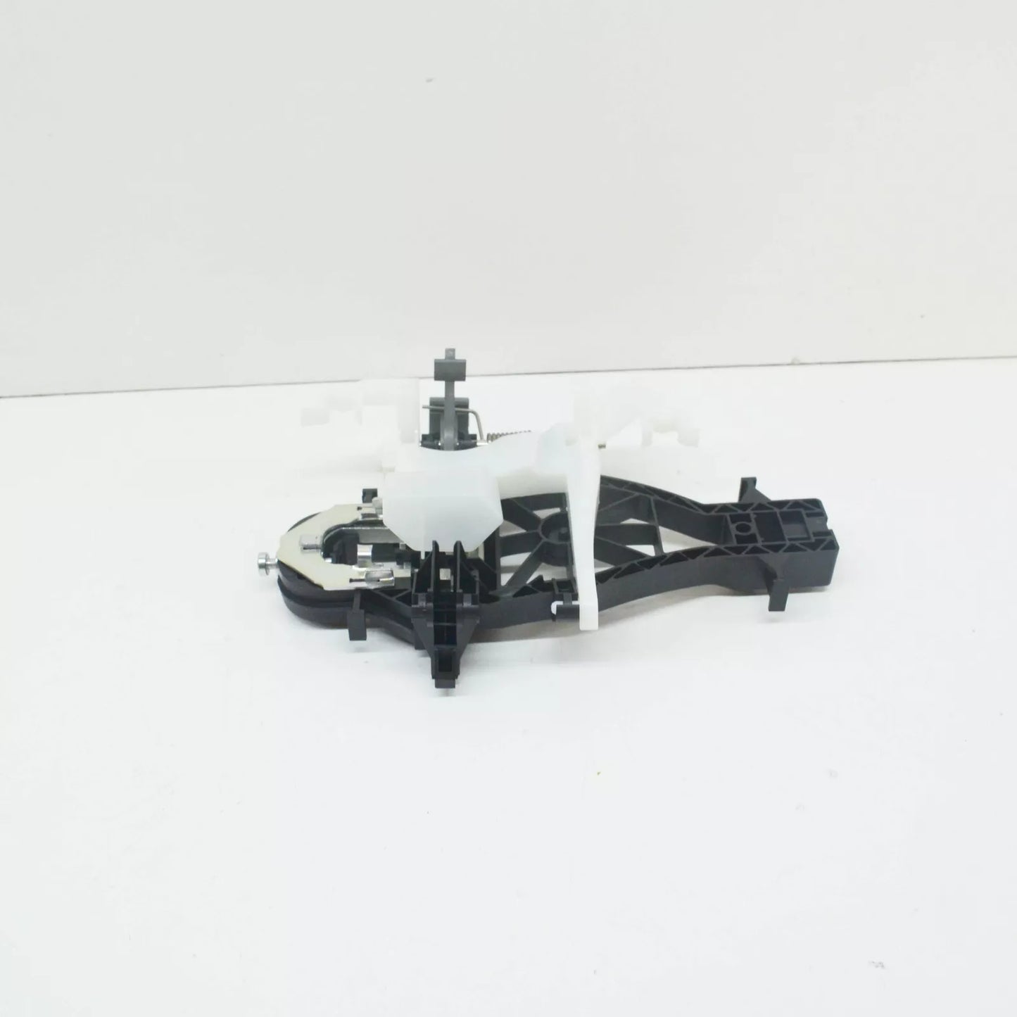 NEW VW TRANSPORTER T5 LEFT SLIDING DOOR MOUNTING BAR 7E0843351C