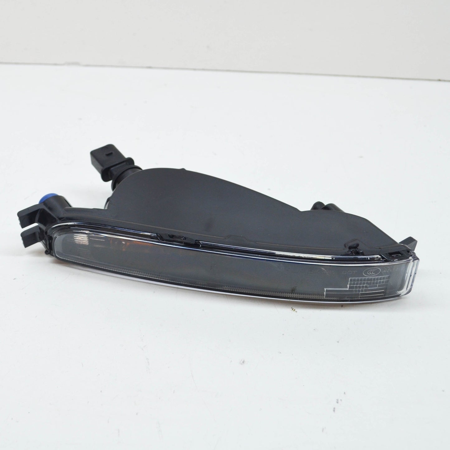 NEW VOLKSWAGEN BEETLE A5 FRONT RIGHT TURN SIGNAL LIGHT 5C5953042D ORIGINAL