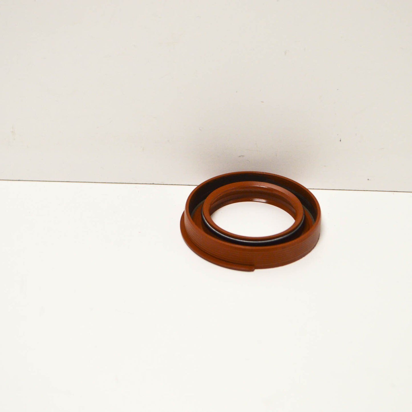 NEW MERCEDES-BENZ S-CLASS W126 FRONT CRANKSHAFT SEAL A0039970347 ORIGINAL