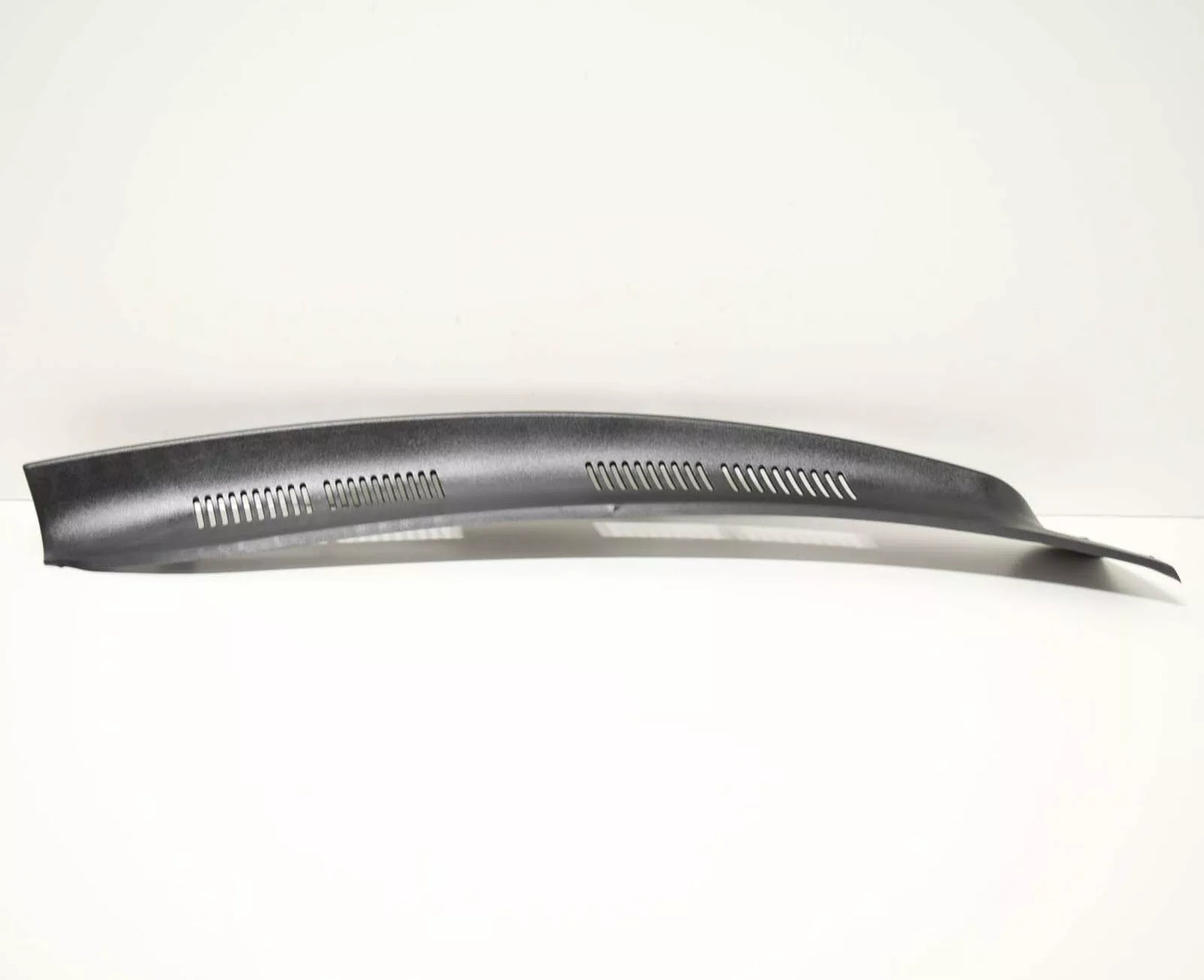 NEW MERCEDES-BENZ E W210 RIGHT COWL GRILLE SCREEN A2108311058 ORIGINAL