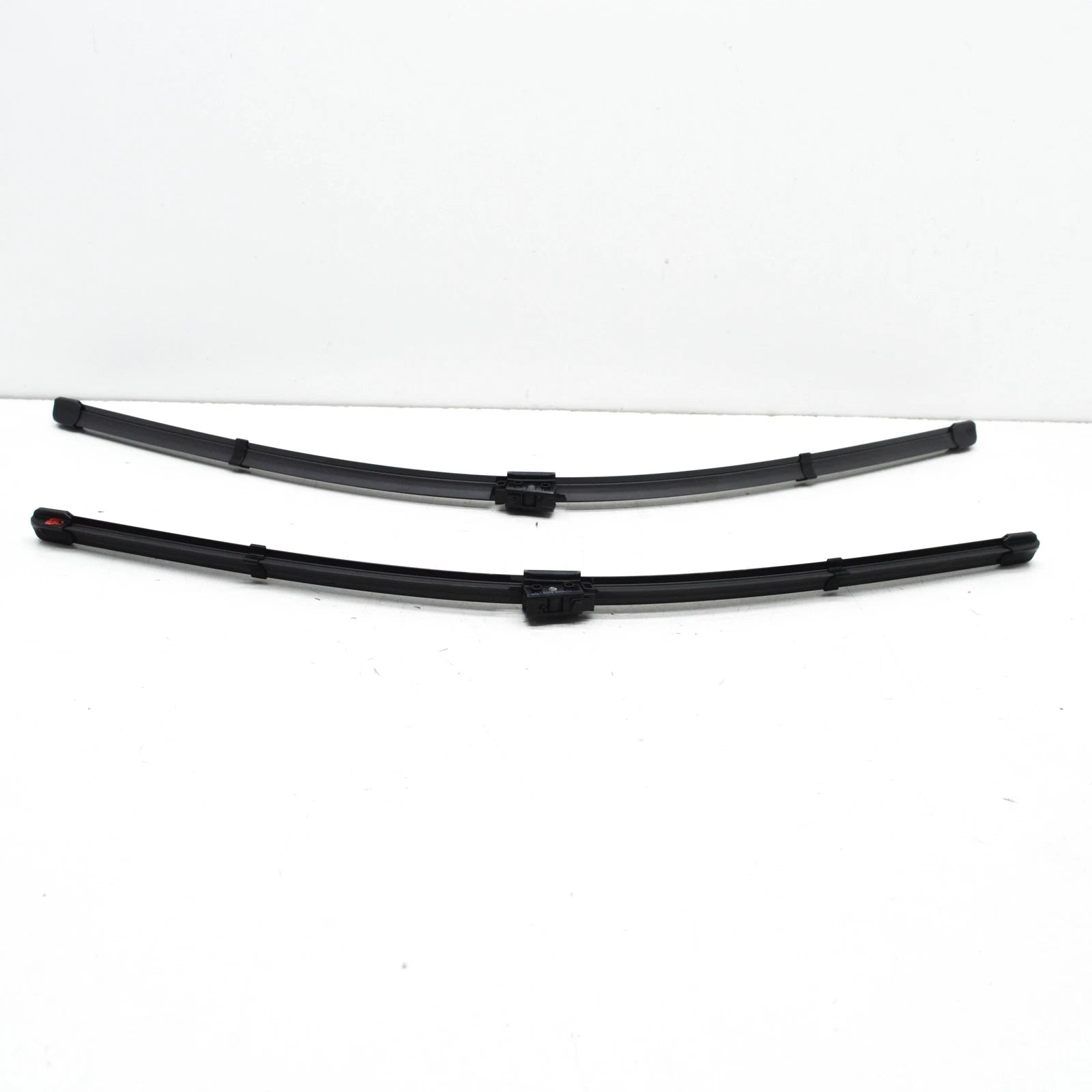 NEW MB S W223 FRONT WINDSHIELD WIPER BLADES SET LHD A2238240000 ORIGINAL