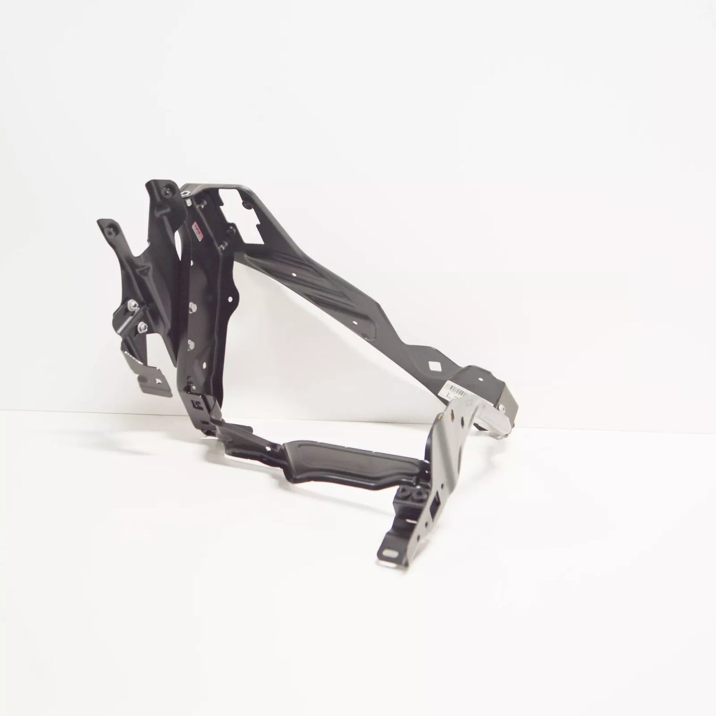 NEW MB C W204 FRONT LEFT HEADLIGHT BRACKET A2046202191 ORIGINAL