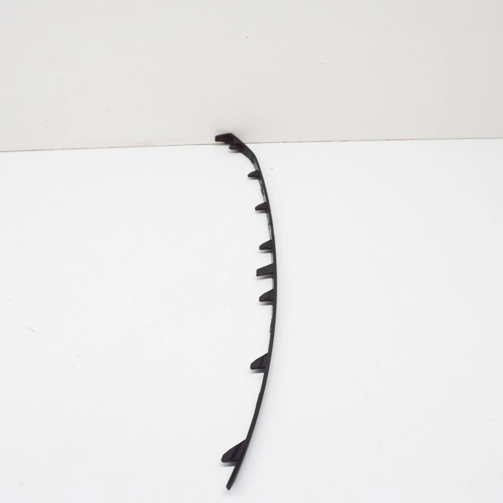 NEW AUDI A3 8V FRONT RIGHT BUMPER MOLDING STRIP TRIM S-LINE 8V5807534A ORIGINAL