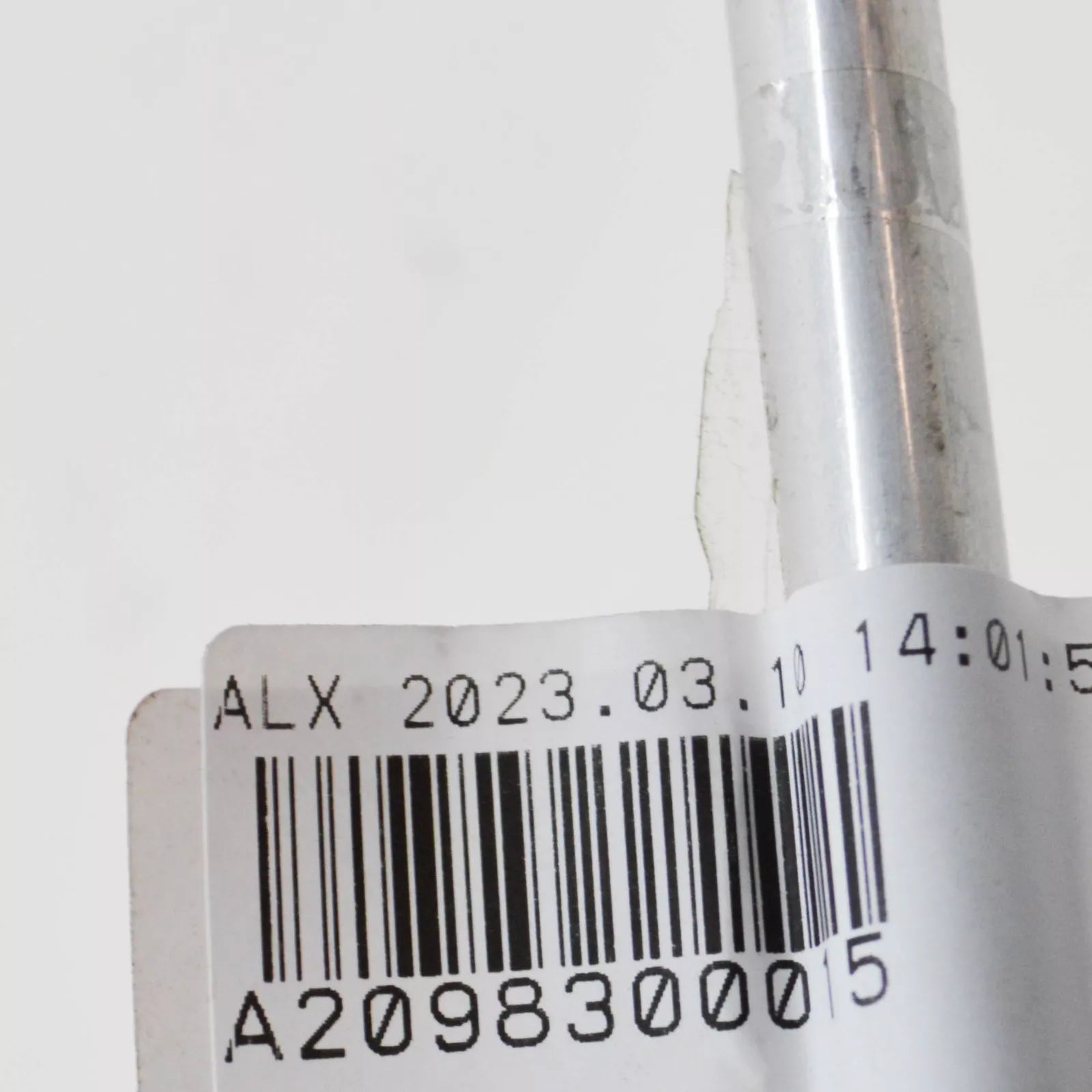 NEW MB CLK C209 CONDENSER TO EXPANSION VALVE PIPING LHD A2098300015 ORIGINAL