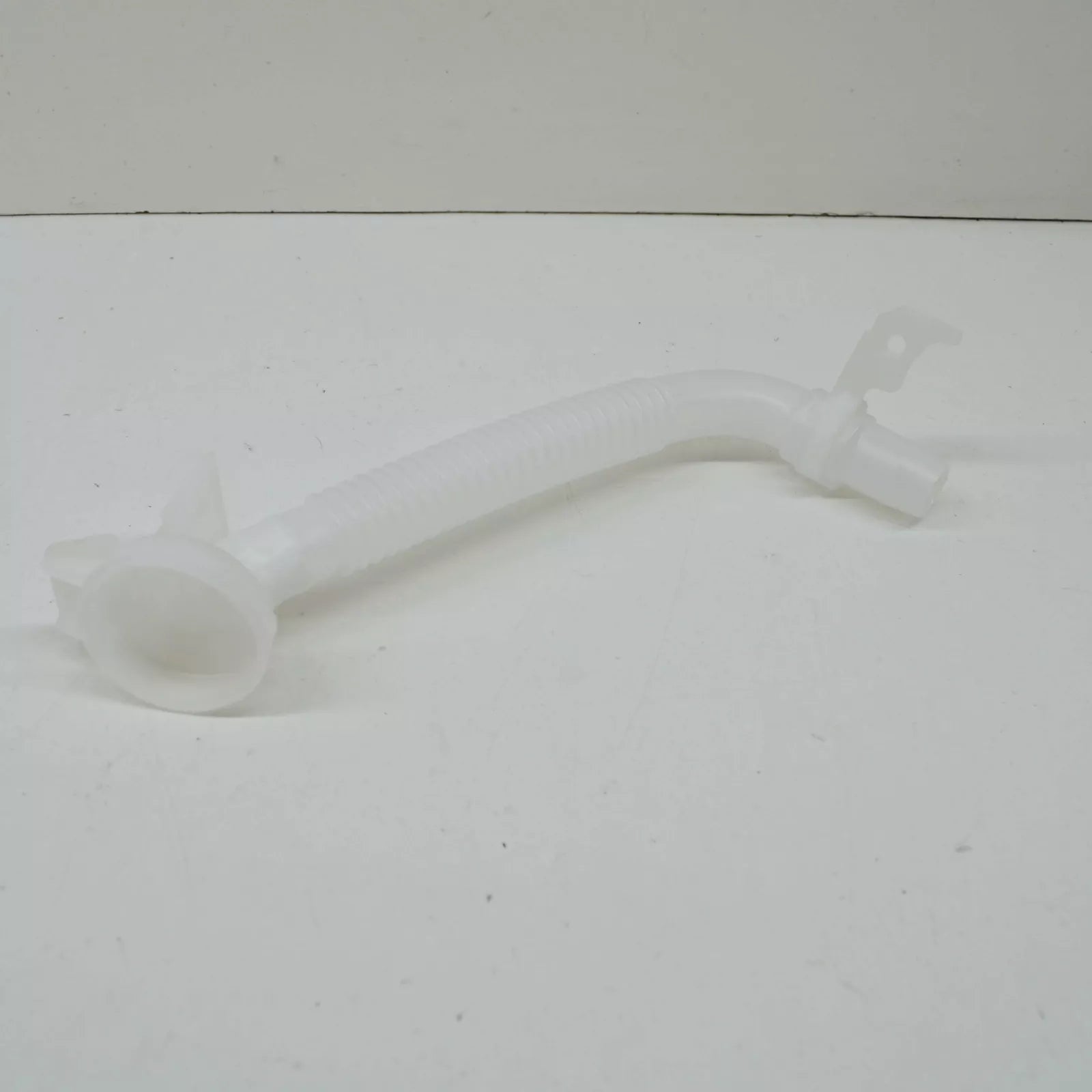 NEW VW POLO AW WINDHIELD WASHER RESERVOIR TANK FILLER NECK 2G0955463C ORIGINAL