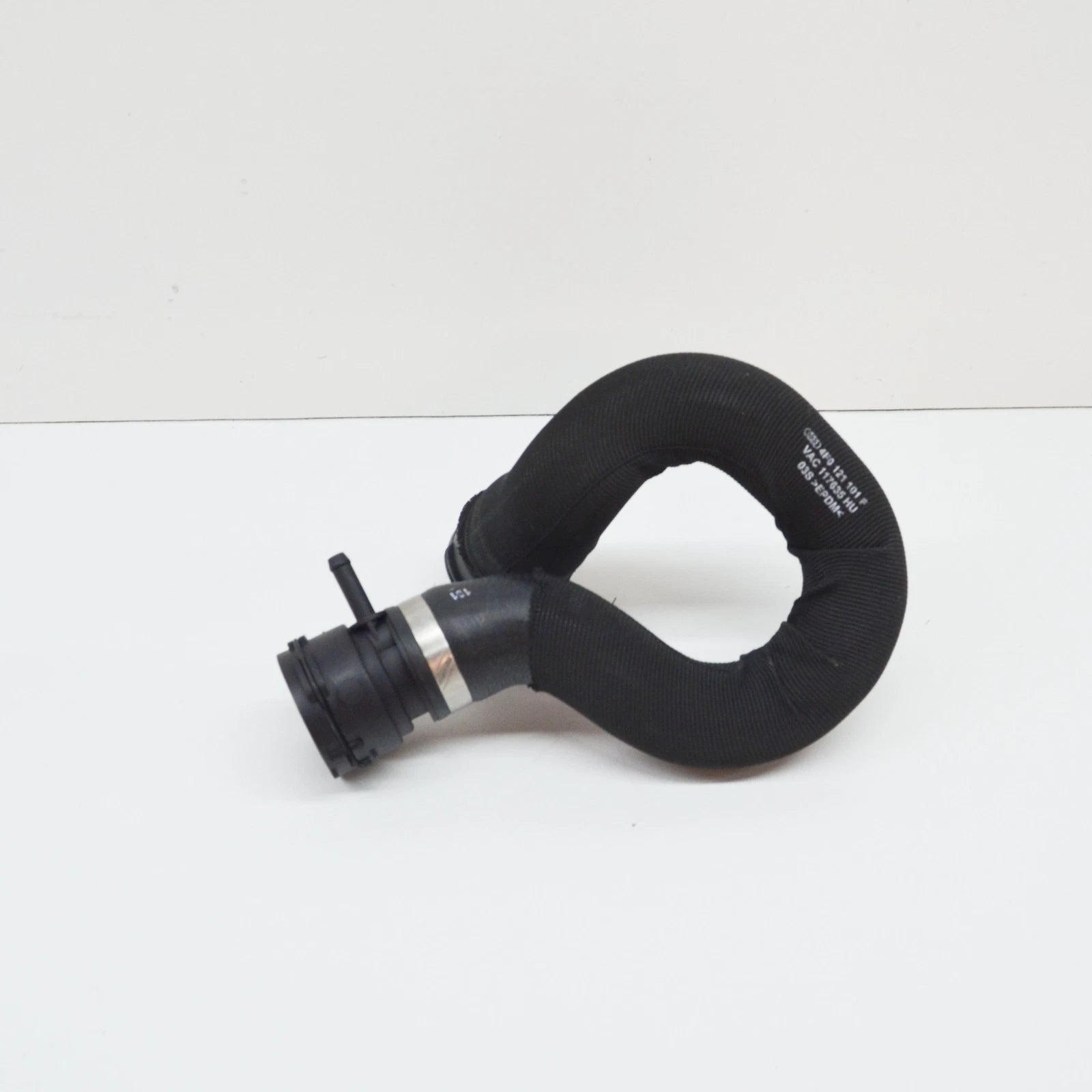 NEW AUDI A6 C6 UPPER RADIATOR COOLANT HOSE 4F0121101F