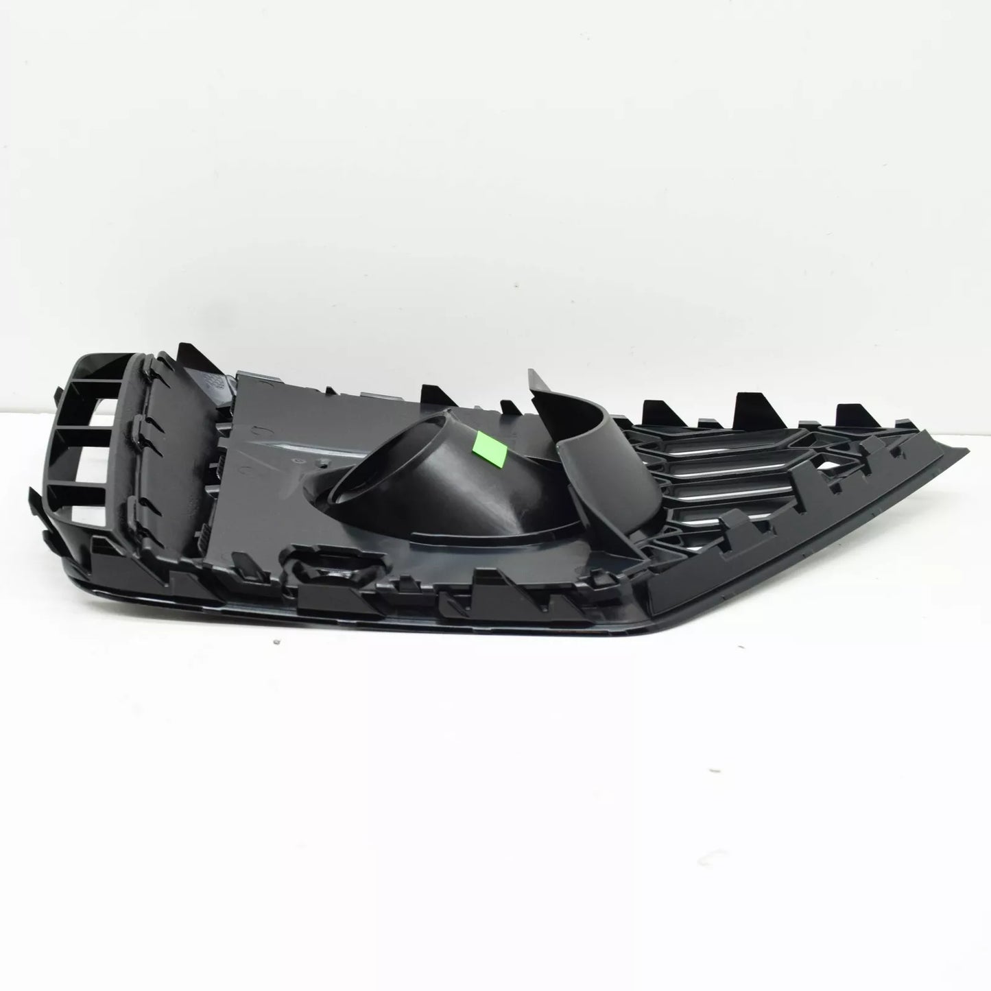 NEW AUDI A5 SPORTBACK F5 FRONT RIGHT AIR GUIDE GRILLE 8W0807682AS3Q0 ORIGINAL