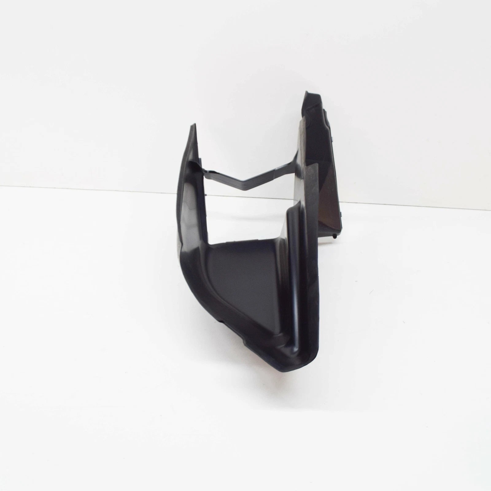 NEW AUDI A8 4H D4 OIL COOLER RIGHT AIR GUIDE 4H0117336C