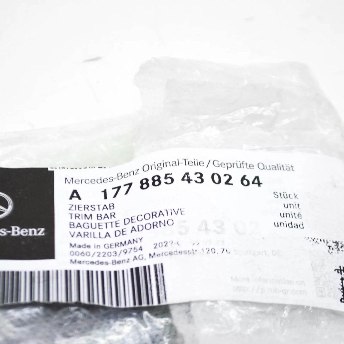 NEW MB A W177 FRONT BUMPER LOWER CENTER MOLDING A177885430264 ORIGINAL