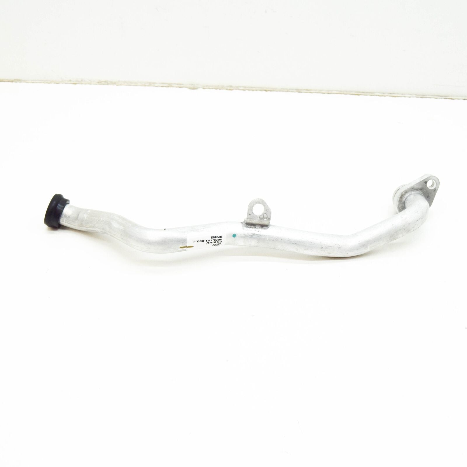 NEW AUDI A4 B9 ENGINE COOLANT PIPE 06M121083J ORIGINAL
