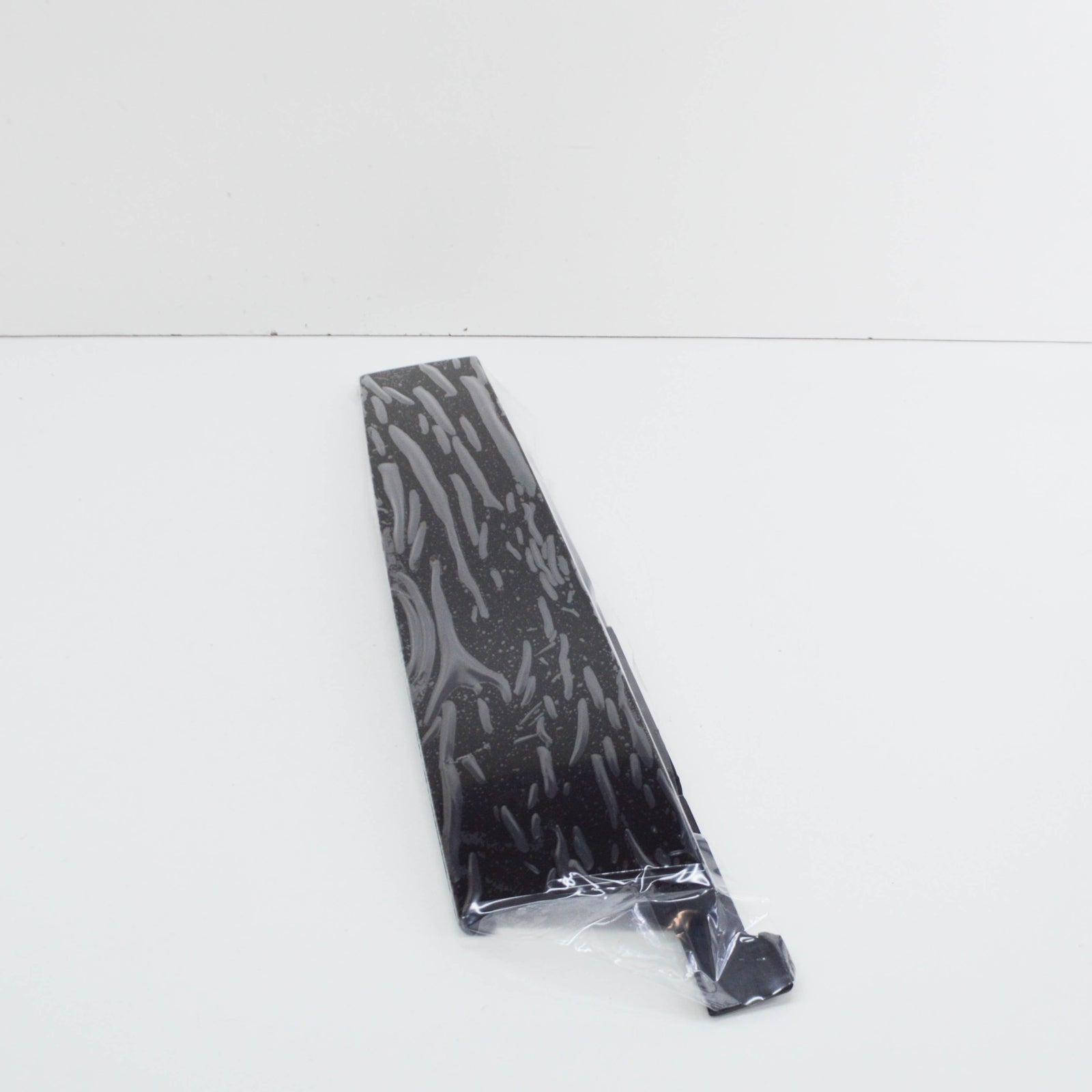 new ford mondeo mk4 front right door b-pillar moulding 1718439 original