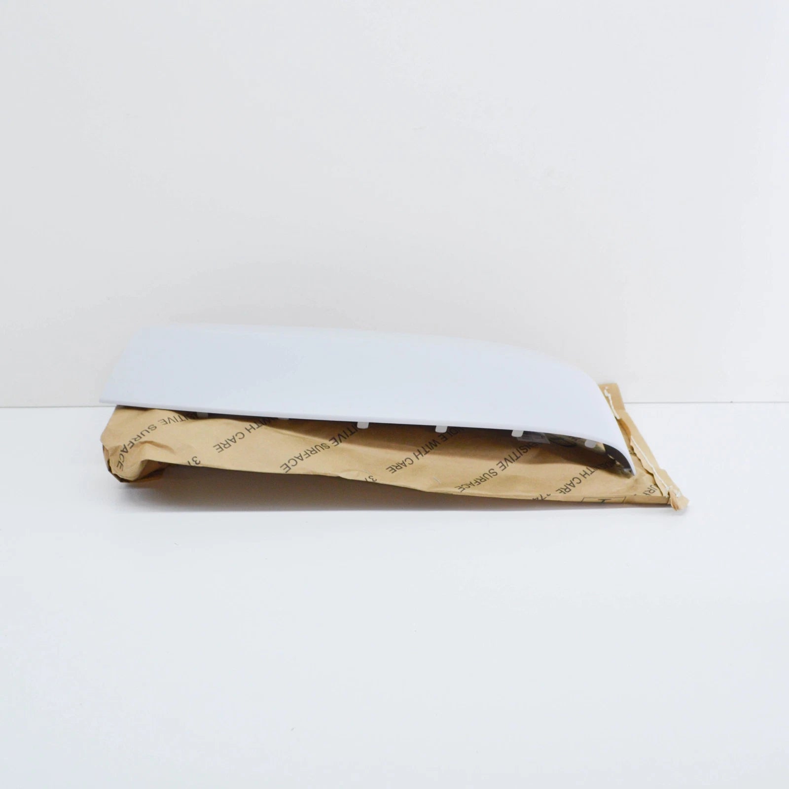 NEW VW AMAROK 2H FRONT LEFT WHEEL FRONT COVER 2H6853727GRU ORIGINAL