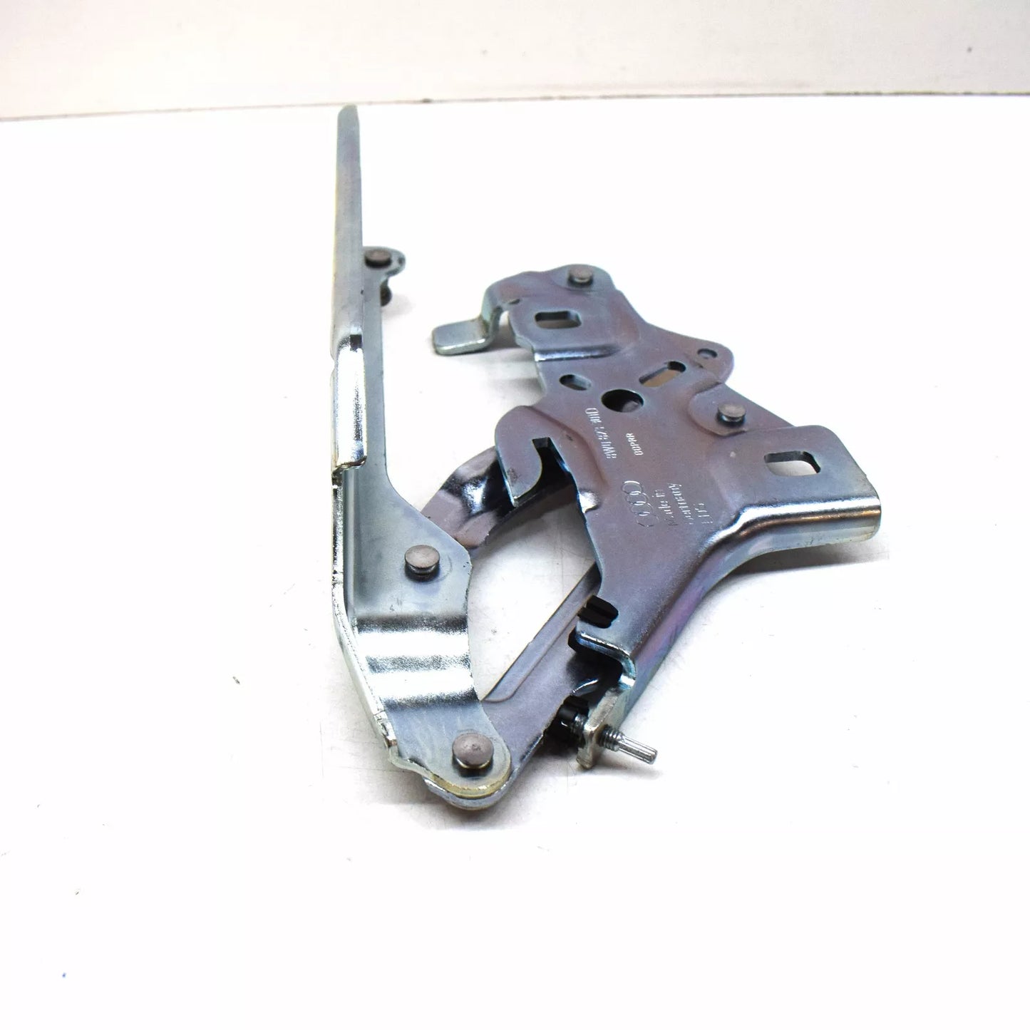 NEW AUDI A4 AVANT B9 BONNET LEFT SIDE HINGE 8W0823301D
