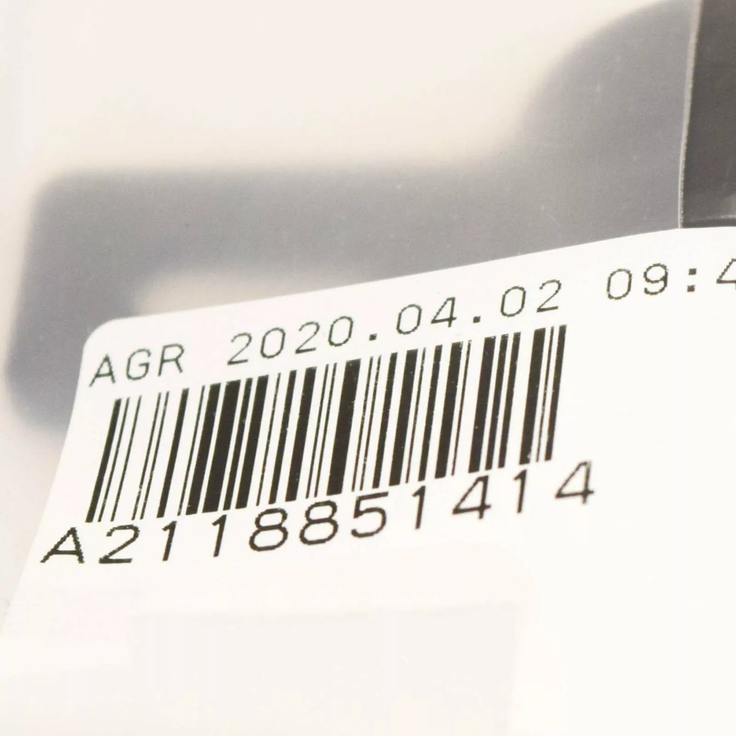 NEW MERCEDES-BENZ E W211 REAR LEFT A RIGHT BELOW HOLDER A2118851414 ORIGINAL