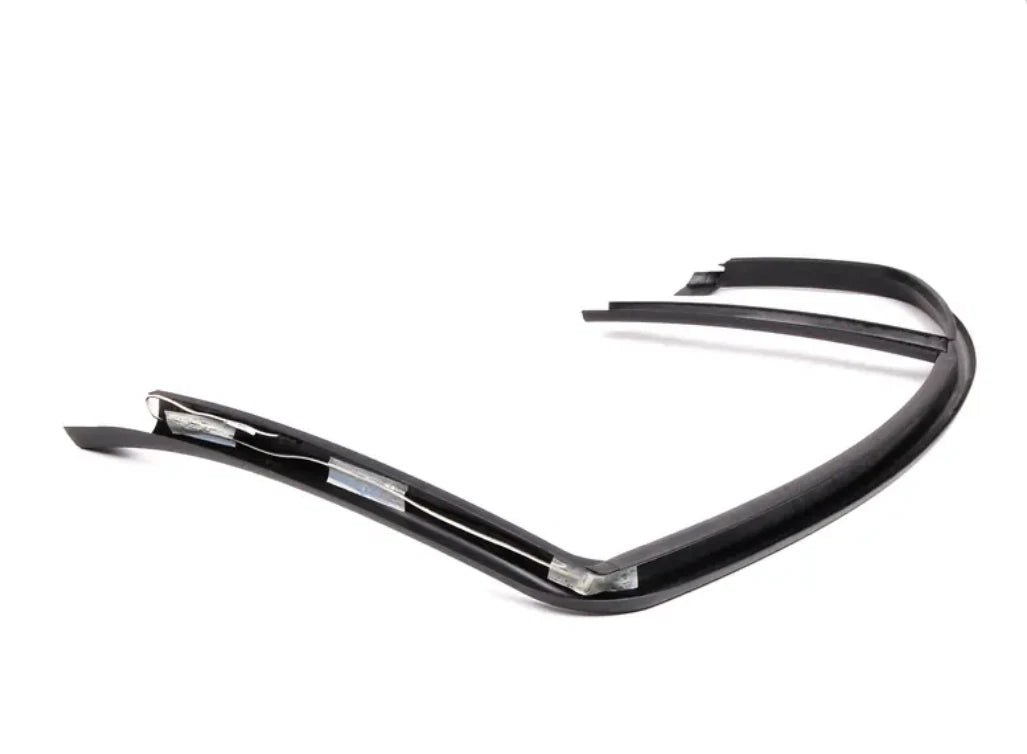 NEW BMW 3 E46 REAR RIGHT DOOR WINDOW FRAME COVER 51348212524 8212524 ORIGINAL