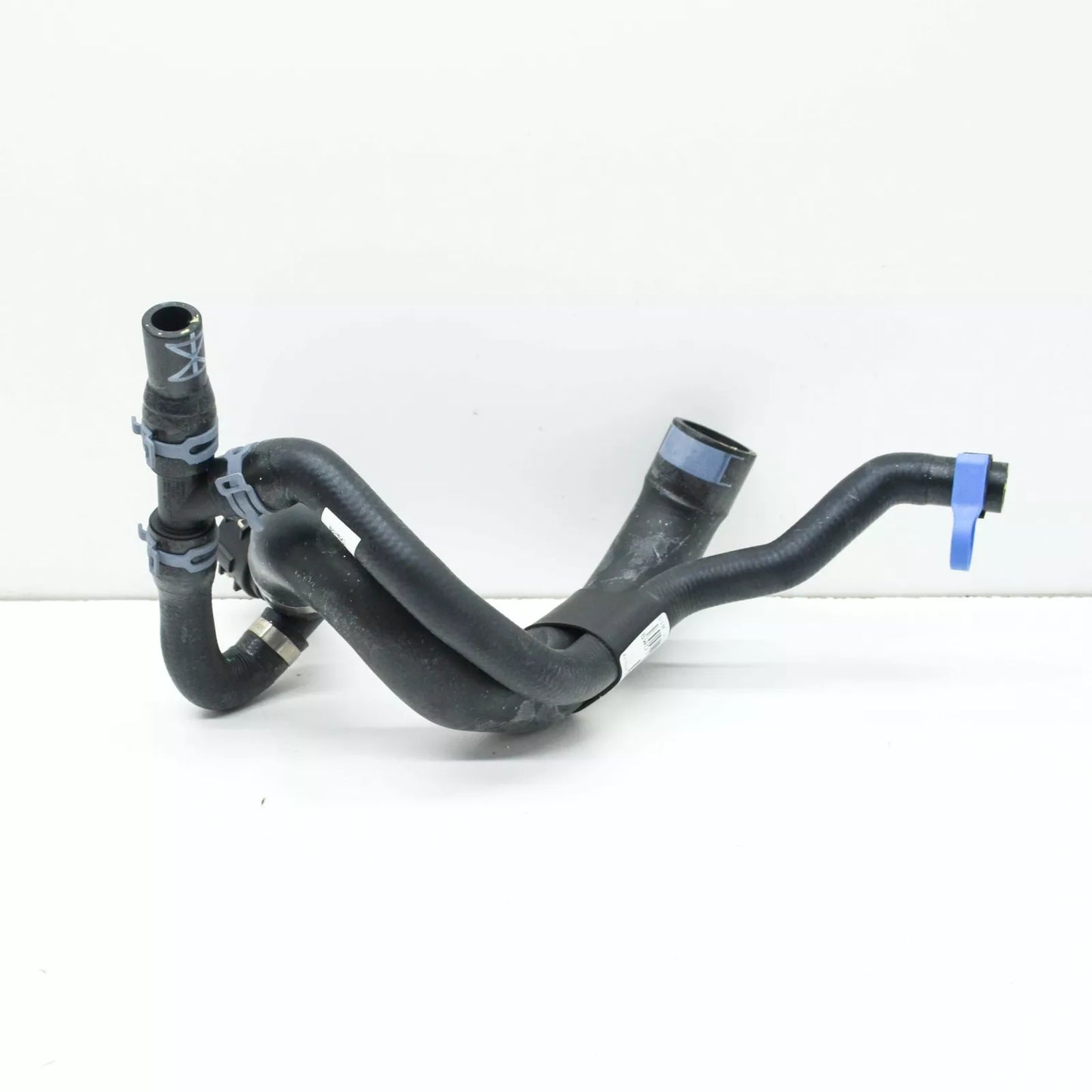 NEW AUDI A4 AVANT B9 ENGINE WATER COOLING HOSE W COUPLING 8W0122055CM