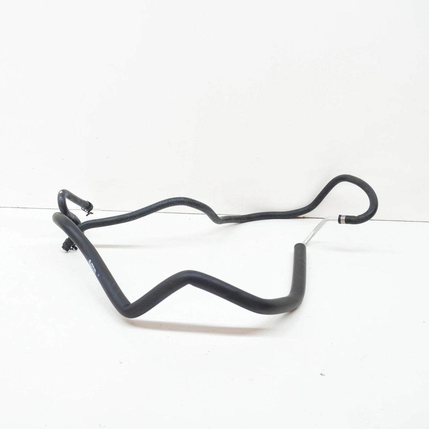 NEW MB GL X166 INTERMEDIATE PIECE TO WINDSHIELD TANK HOSE A1668305096 ORIGINAL