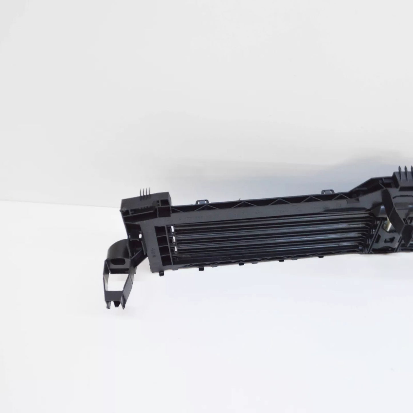 NEW MB CLA C118 FRONT UPPER AIR DUCT AIR REGULATION SYSTEM A1775007900 ORIGINAL