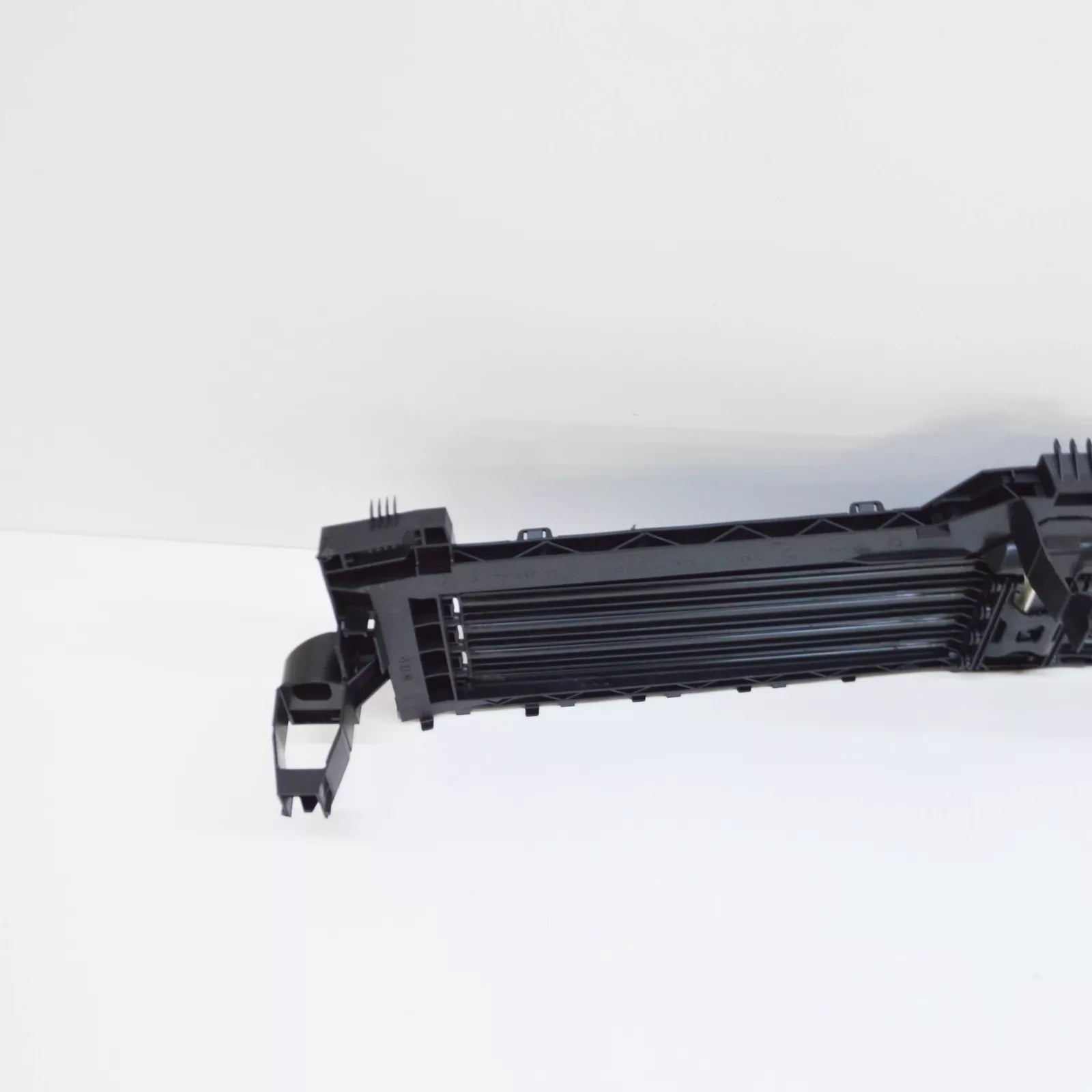 NEW MB CLA C118 FRONT UPPER AIR DUCT AIR REGULATION SYSTEM A1775007900 ORIGINAL