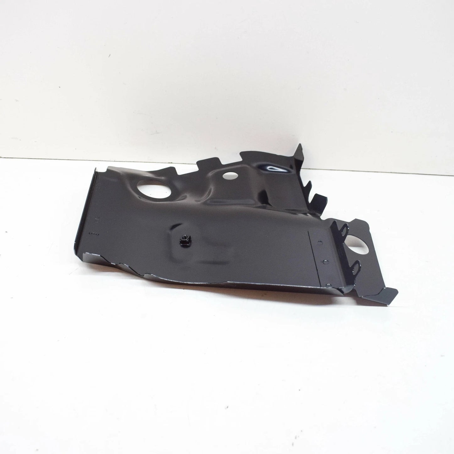 NEW AUDI A4 B9 FRONT RIGHT FENDER WHEEL REAR APRON EXTENSION 8W0806290A