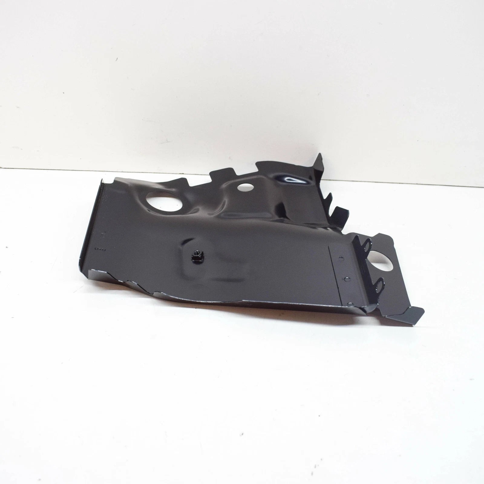 NEW AUDI A4 B9 FRONT RIGHT FENDER WHEEL REAR APRON EXTENSION 8W0806290A