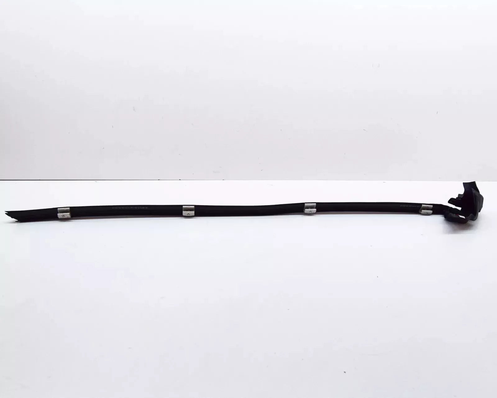 NEW MB CL C215 REAR LEFT SIDE WINDOW OUTSIDE SEALING RAIL A2156700338