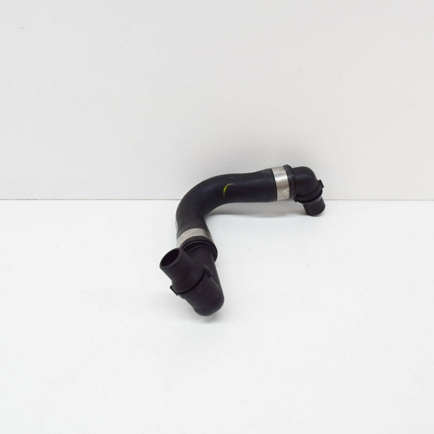 NEW MERCEDES-BENZ CLS C219 HEATER HOSE PIPE A2118328494 ORIGINAL
