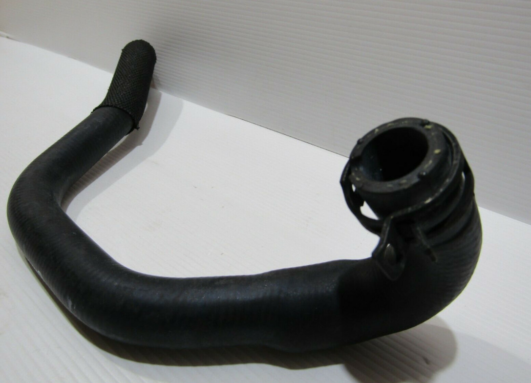 NEW MB CLA C117 OIL COOLER CIRCULATION PUMP COOLANT HOSE A2465011258 ORIGINAL