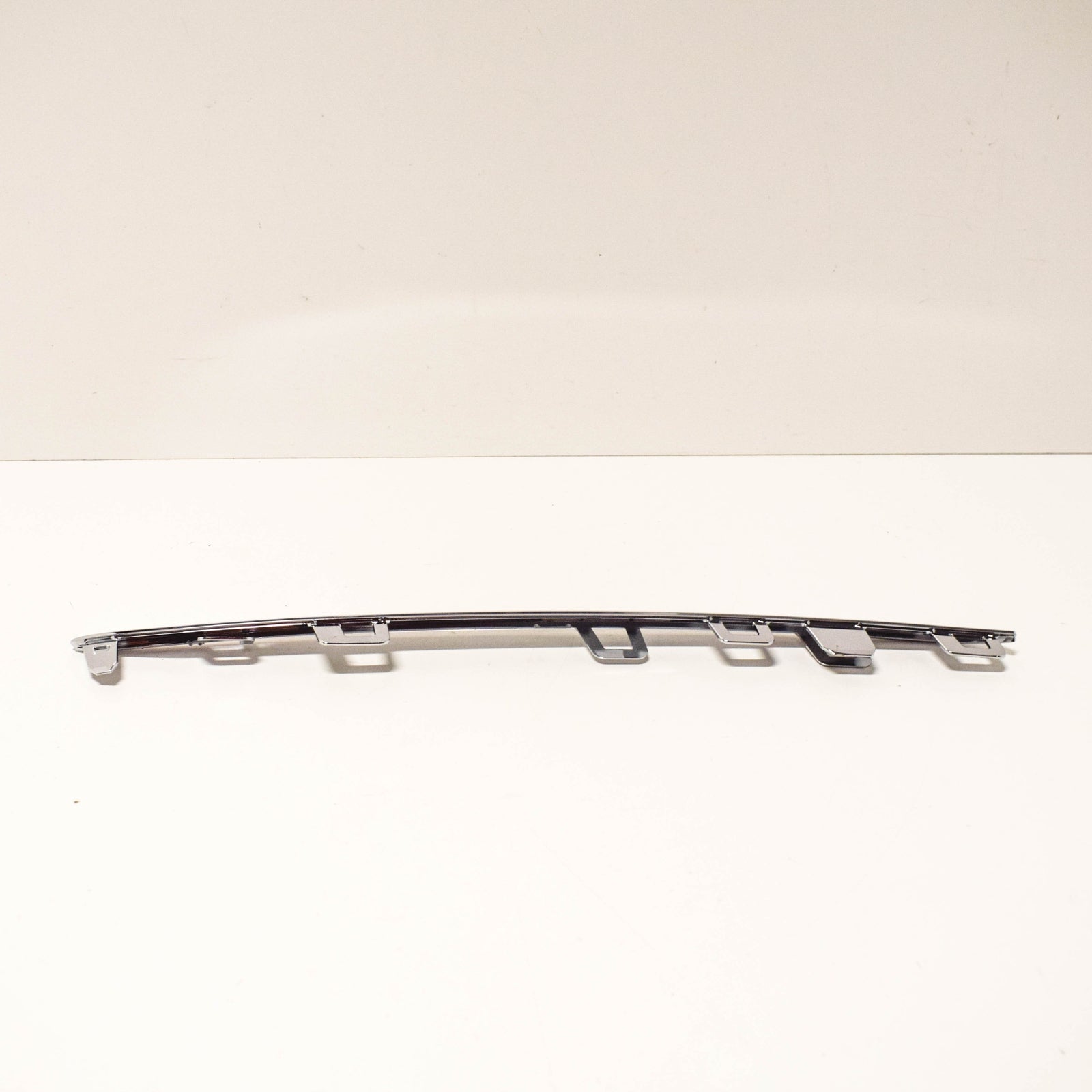 NEW MERCEDES-BENZ C-CLASS W205 FRONT RIGHT GRILLE TRIM A2058880373 2016 ORIGINAL