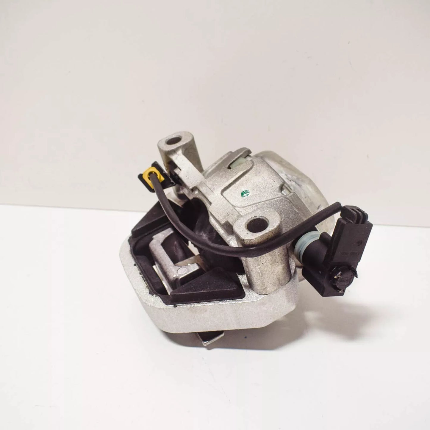 NEW AUDI A6 4G C7 HYDRAULIC ENGINE RIGHT MOUNT 4G0199381LF ORIGINAL