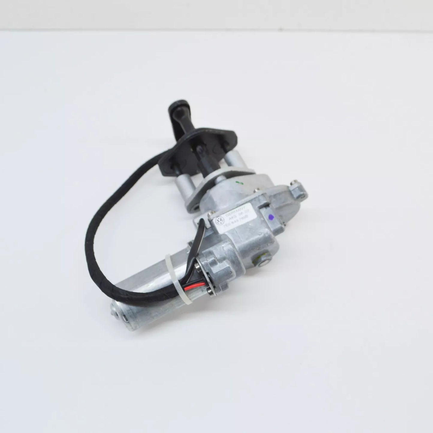 NEW VW TRANSPORTER T5 LEFT SLIDING DOOR POWER LATCHING MOTOR 7E0843765B ORIGINAL