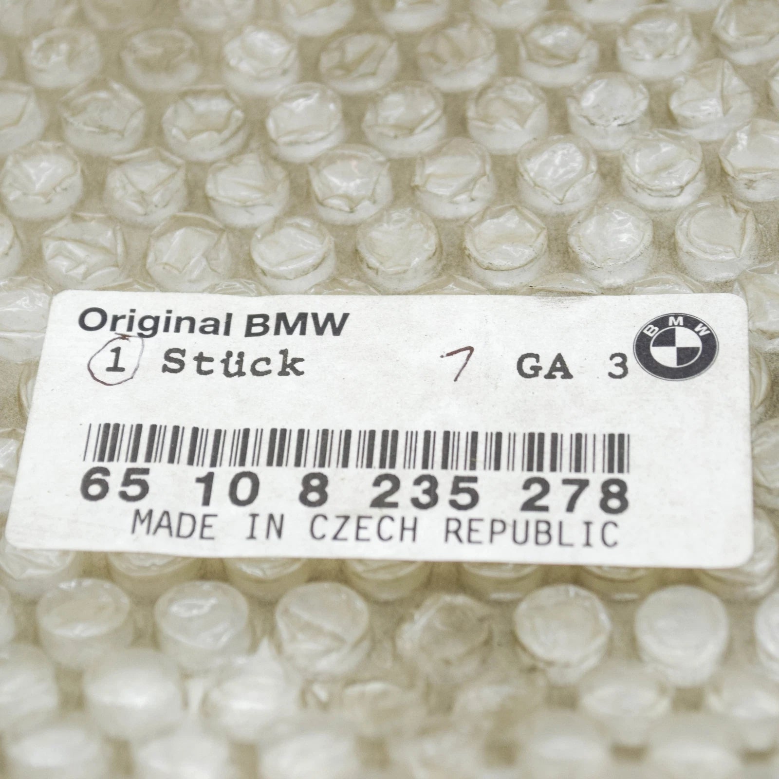 NEW BMW Z8 ROADSTER E52 RIGHT MOUNTING PLATE UNDER SEAT 65108235278 ORIGINAL