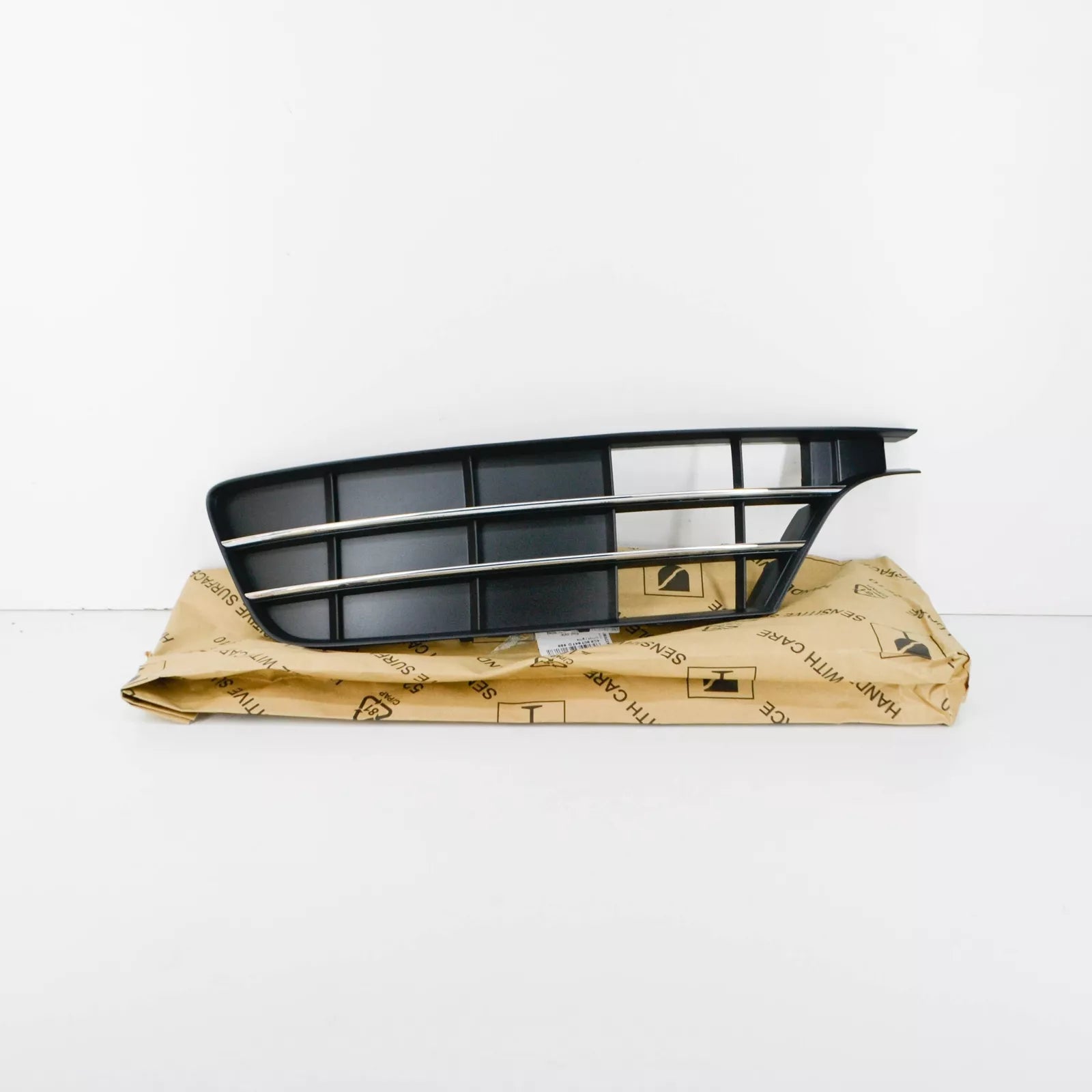 NEW AUDI A7 SPORTBACK 4G8 FRONT BUMPER LEFT GRILLE 4G8807647D9B9