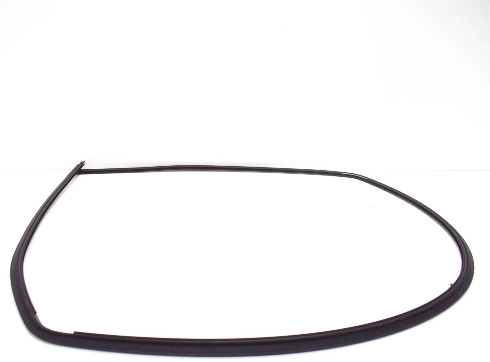 NEW BMW 3 COUPE E46 REAR WINDOW GLASS WEATHERSTRIP SEAL 51318208471 ORIGINAL