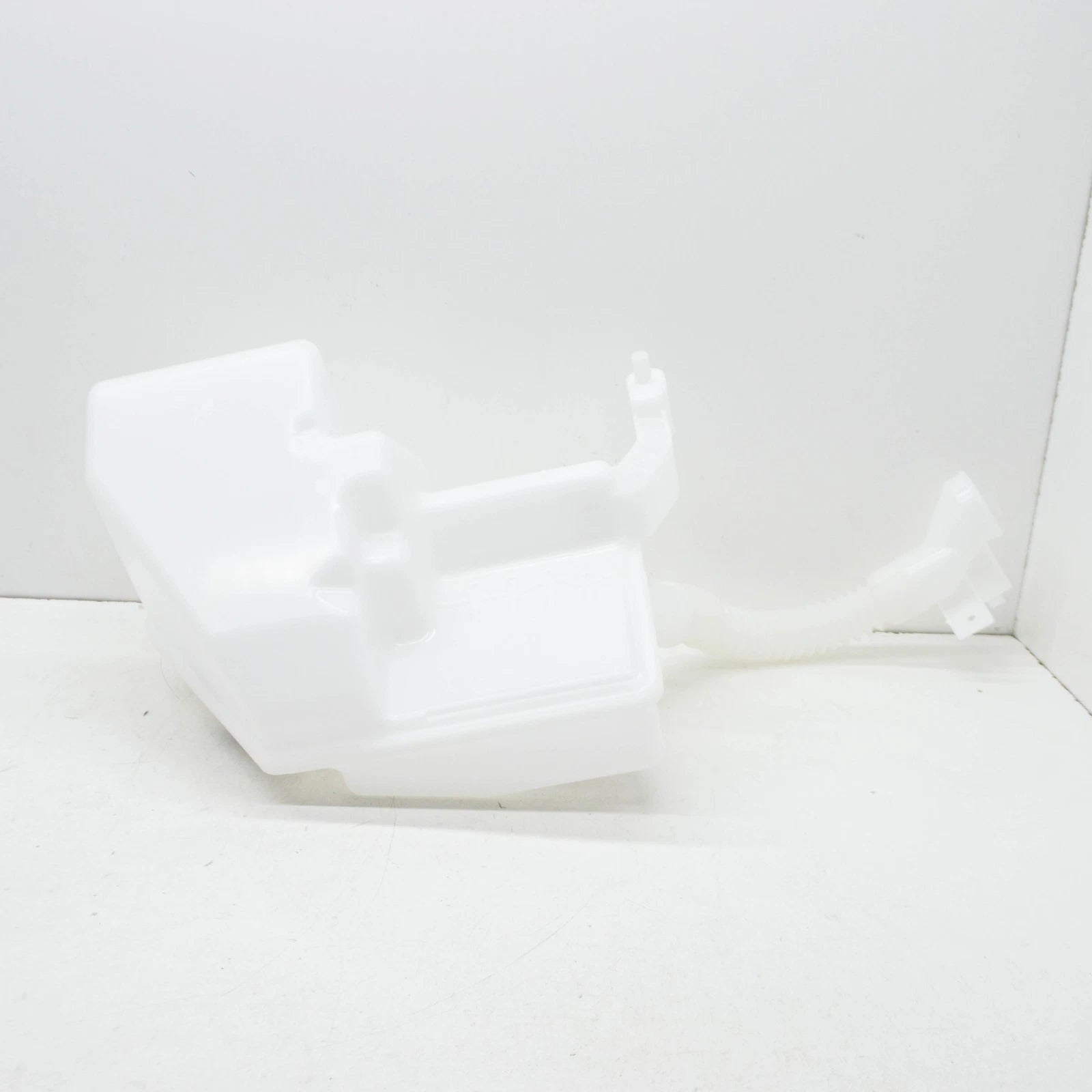 NEW MERCEDES-BENZ GLB X247 WINDSHIELD WASHER TANK A2478690500 ORIGINAL