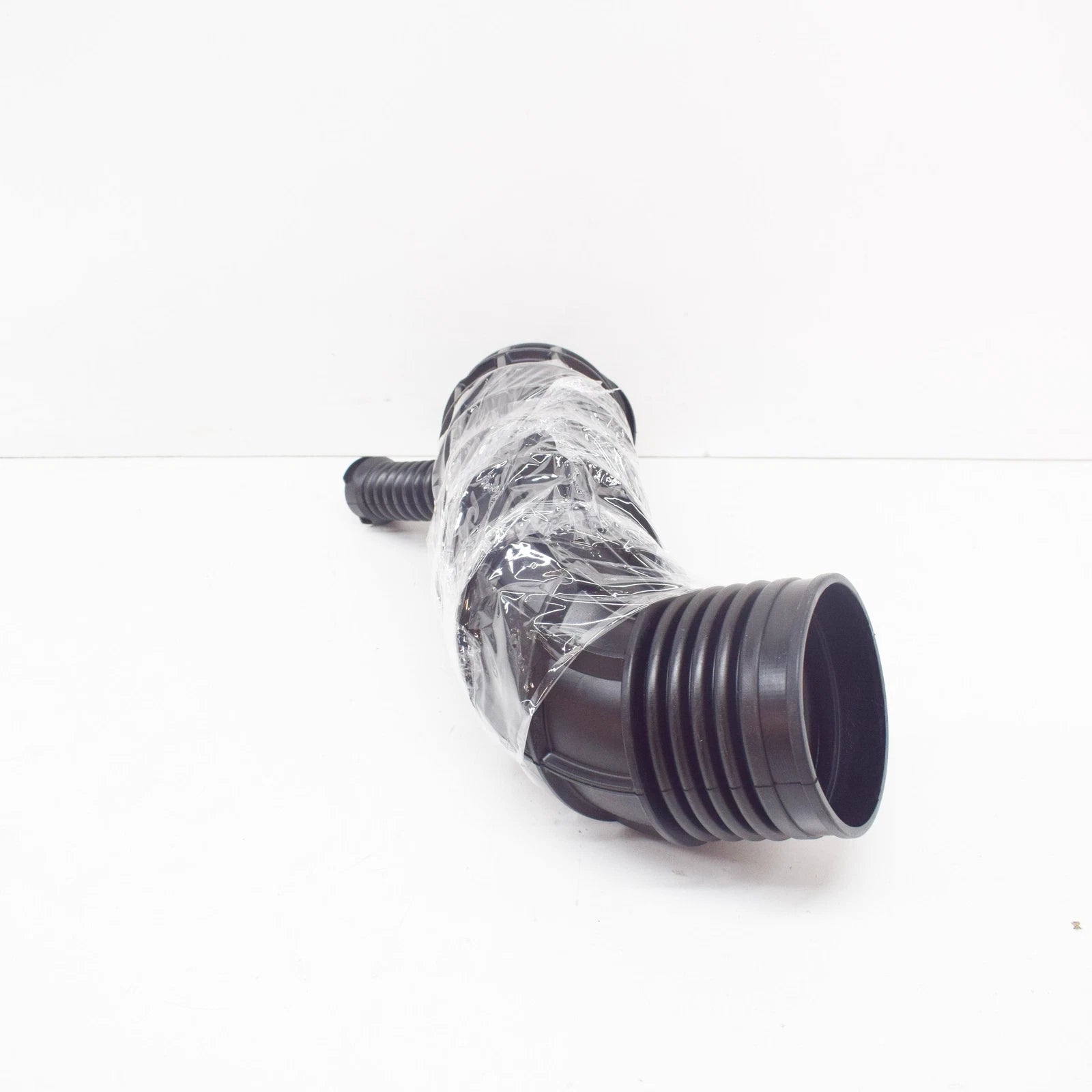 NEW BMW X3 E83 3.0I 168KW AIR INTAKE RUBBER HOSE 13543412292 ORIGINAL