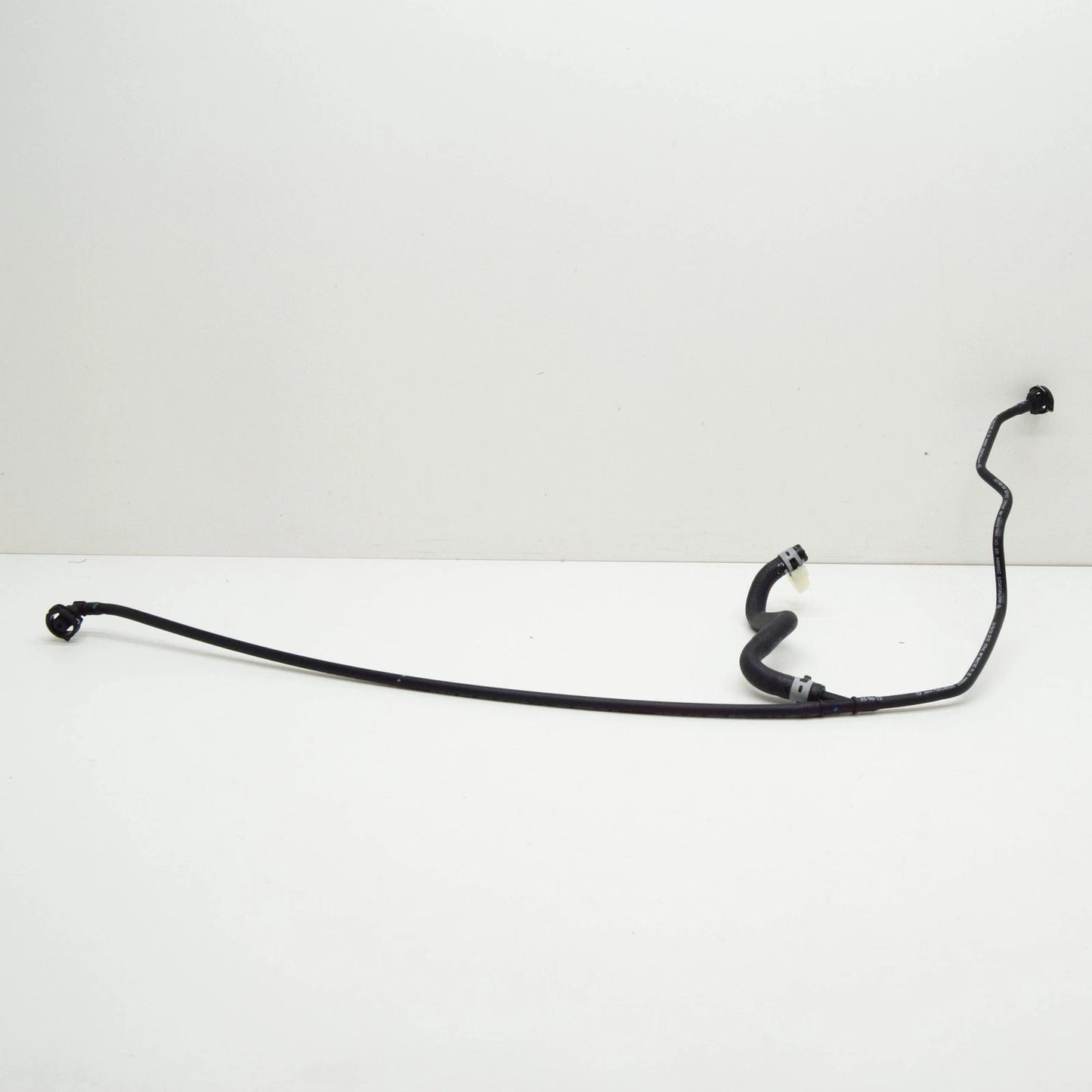 NEW MERCEDES-BENZ VITO W447 EXPANSION RESERVOIR BLEED LINE A4475010525 ORIGINAL