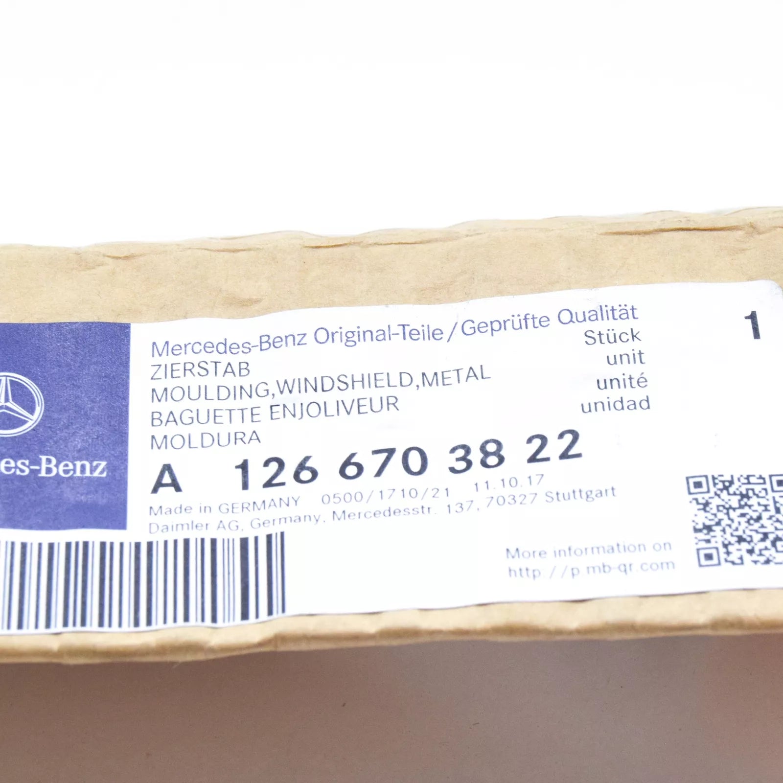 NEW MERCEDES-BENZ S W126 WINDSHIELD TOP RIGHT MOULDING A1266703822 ORIGINAL