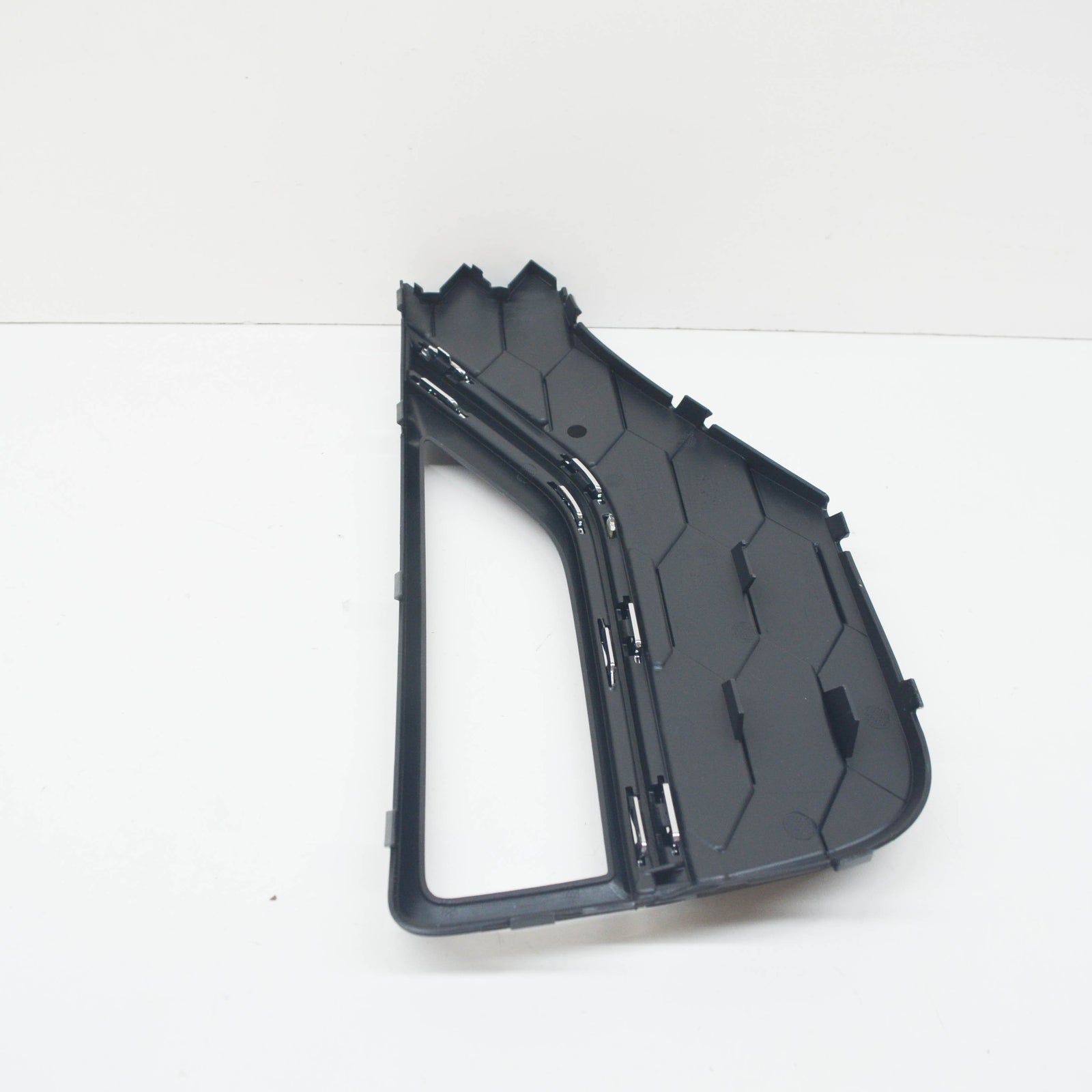 NEW VW AMAROK FRONT BUMPER LEFT FOG LIGHT GRILLE COVER 2H6807489FRYP ORIGINAL