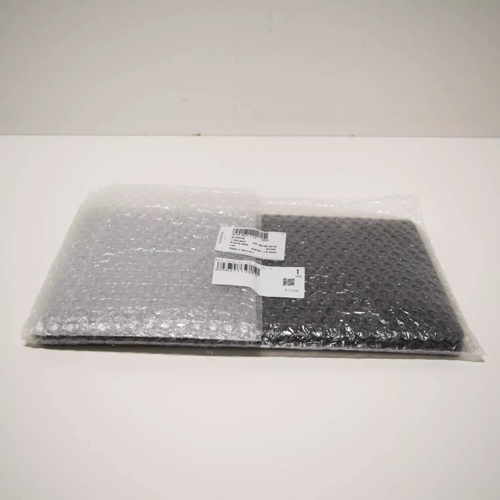 NEW AUDI A6 REAR LICENSE PLATE TRIM 4G58271139B9