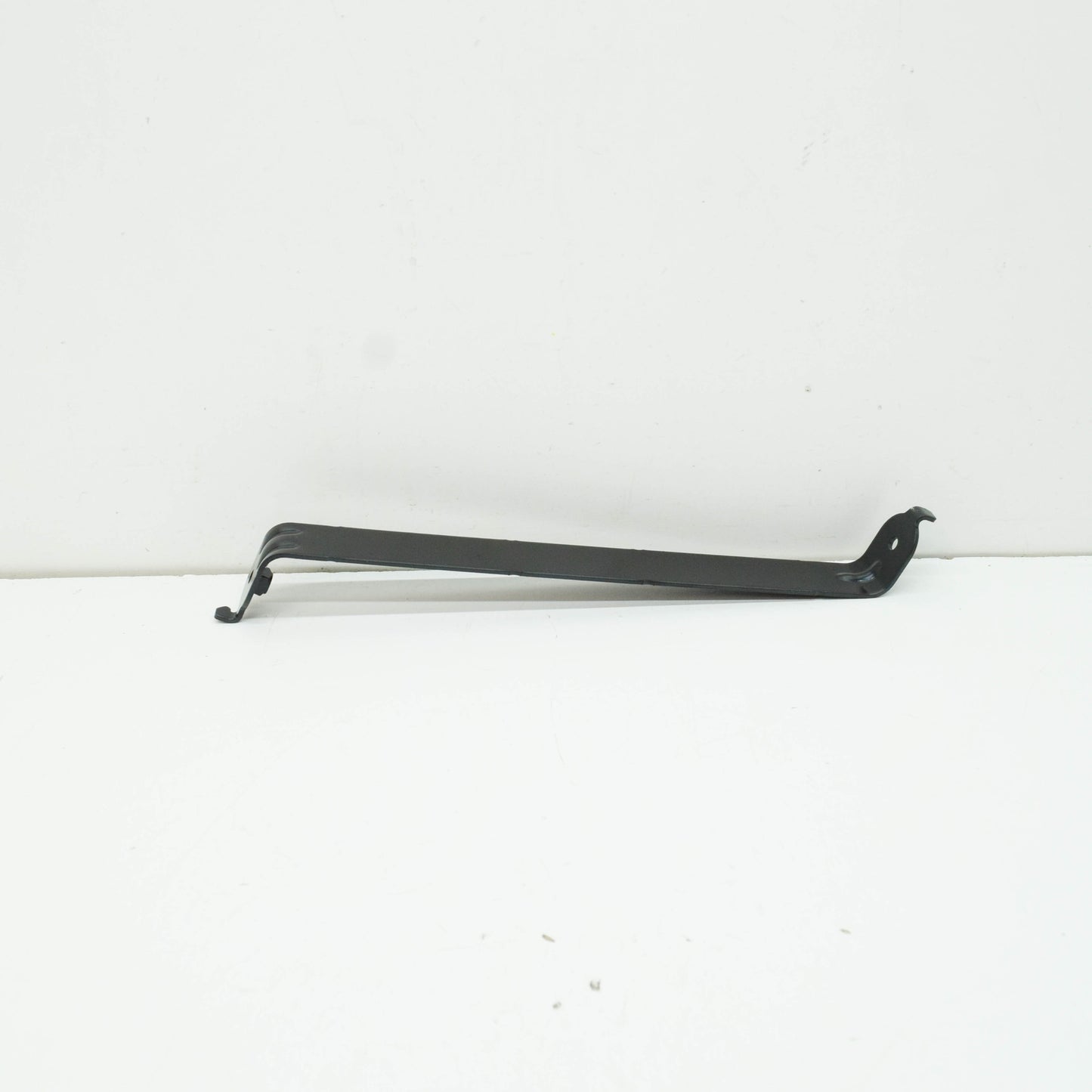NEW VOLKSWAGEN AMAROK MK2 FRONT RIGHT BUMPER SUPPORT 2H6805698A 2022 ORIGINAL