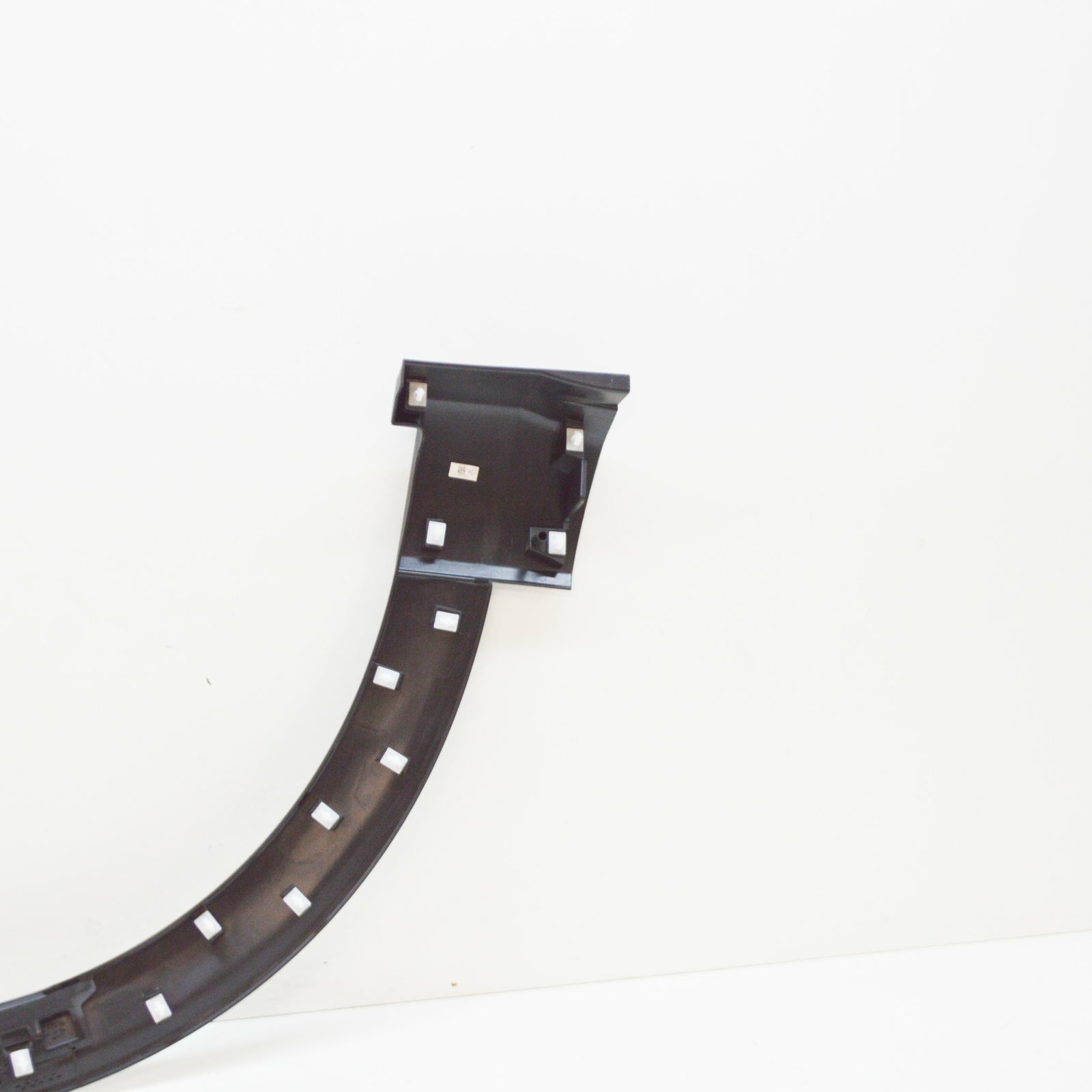 new ford explorer mk6 u625 front left wheel arch moulding 2414062 original