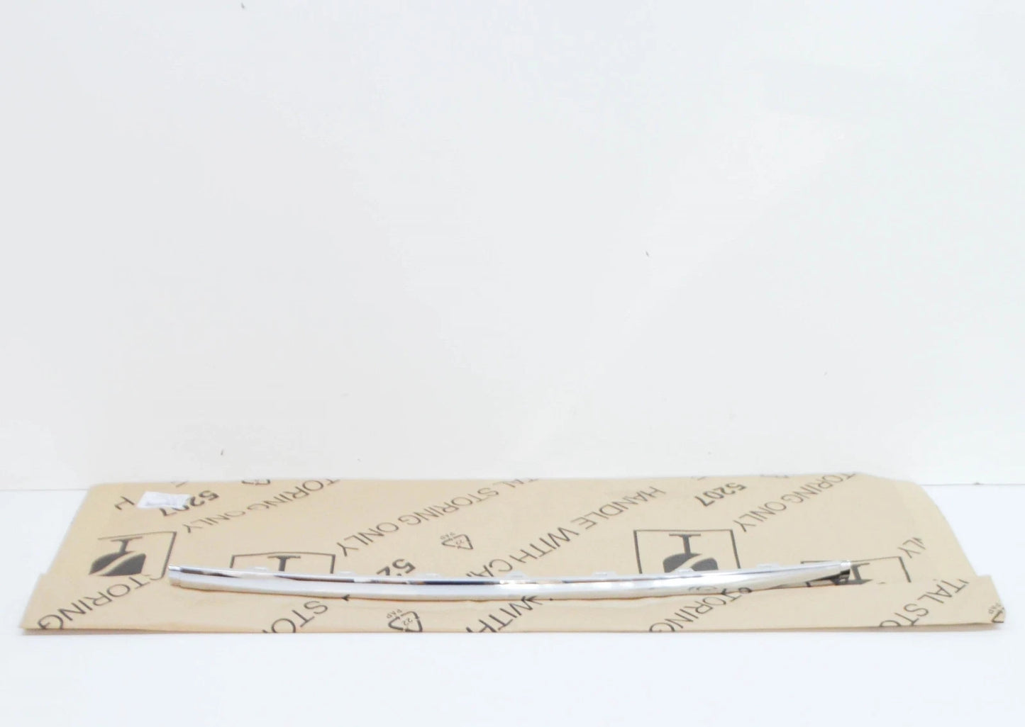 NEW VOLKSWAGEN ARTEON 3H7 REAR BUMPER CENTER TRIM MOLDING 3G88538352ZZ ORIGINAL