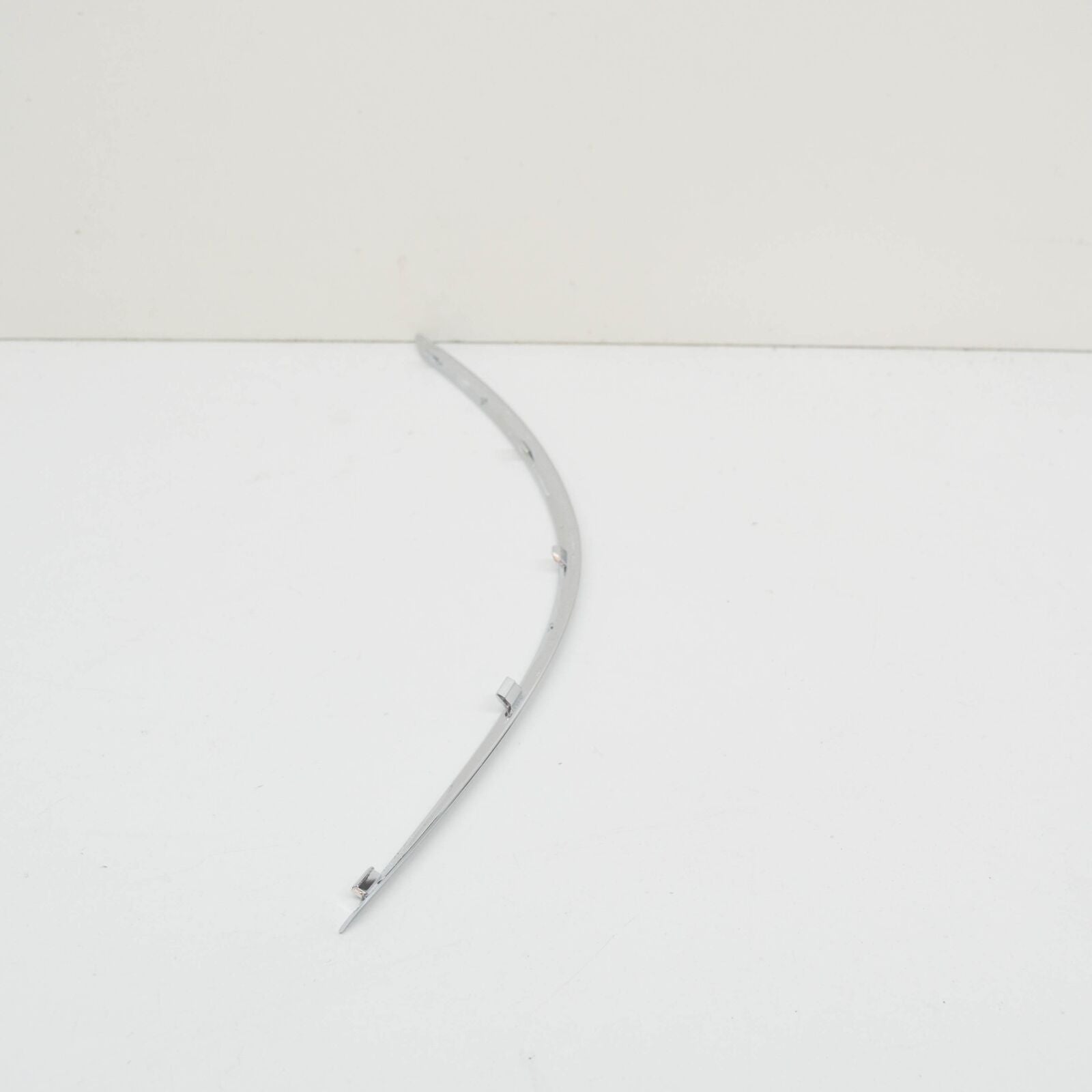 NEW MB B W245 REAR RIGHT BUMPER CHROME MOULDING TRIM A1698851674 ORIGINAL