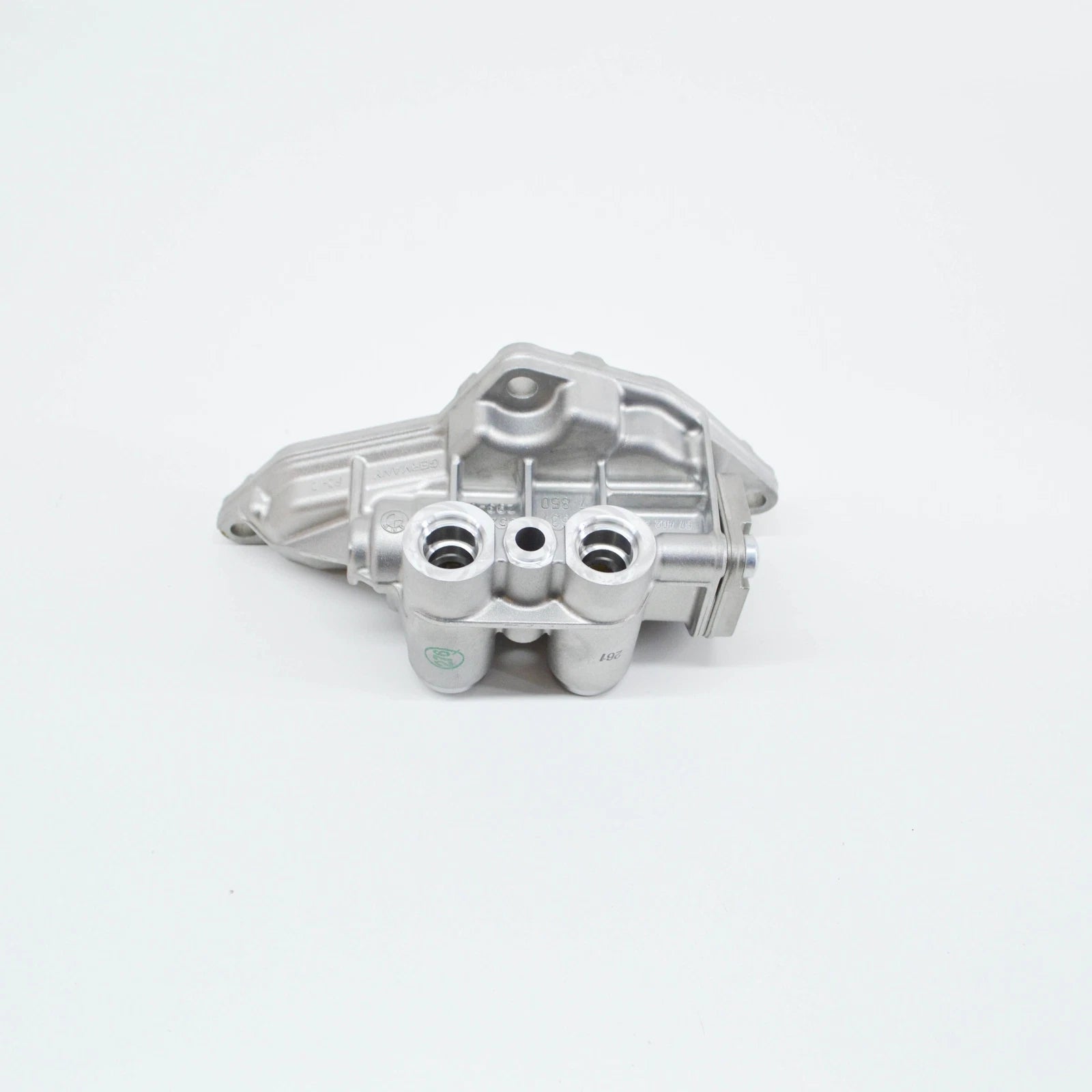 NEW BMW X3 E83 OIL COOLER THERMOSTAT HOUSING 11427577284 7577284 ORIGINAL