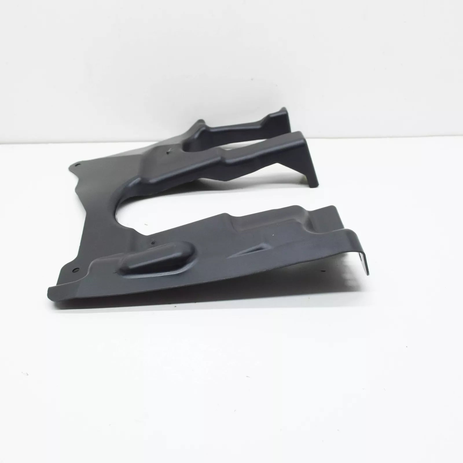 NEW BMW X3 G01 FRONT RIGHT STEERING COVER 51757394808 ORIGINAL