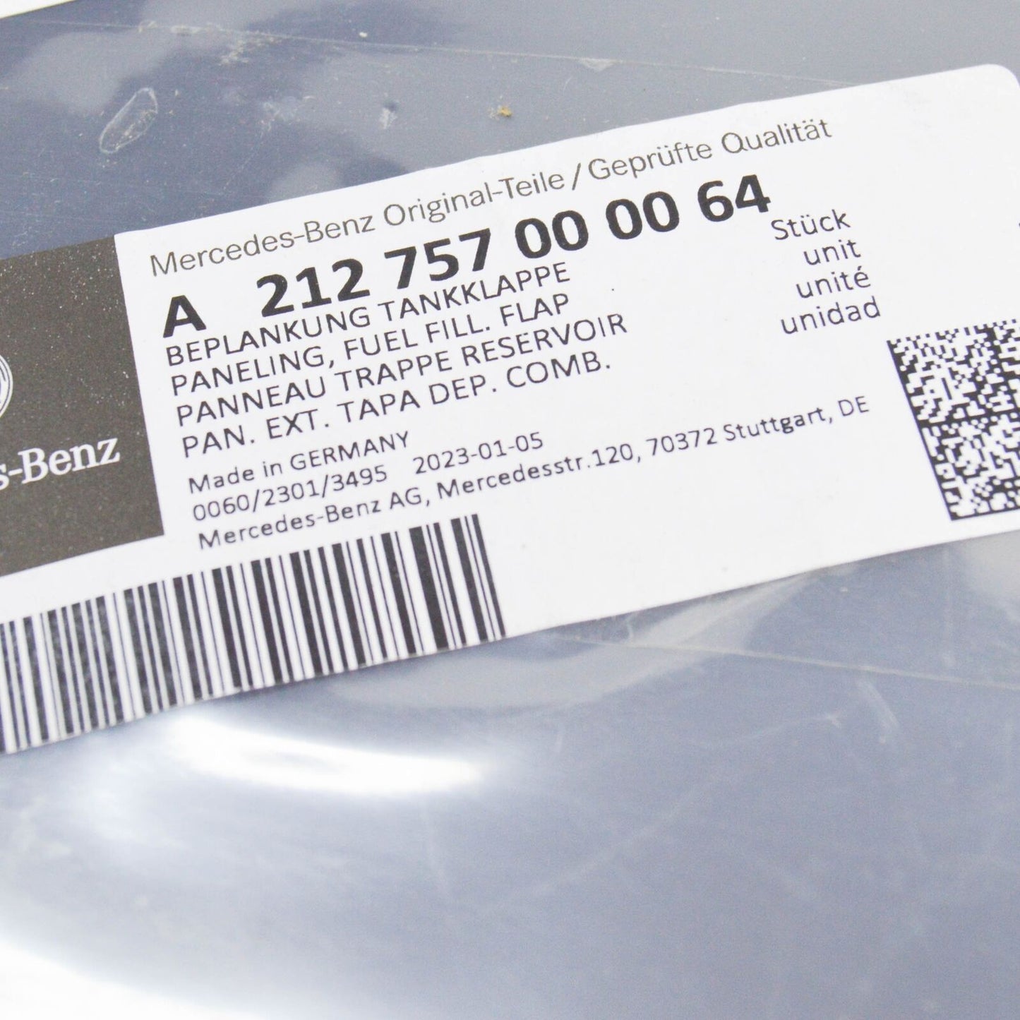 NEW MERCEDES-BENZ E S212 FUEL TANK FLAP A2127570000 ORIGINAL