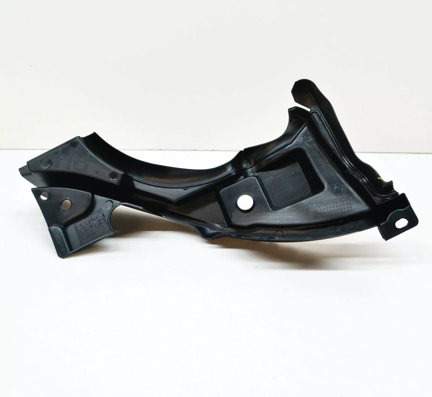 NEW BMW X1 F48 FRONT RIGHT BONNET HOOD SEAL 51765A04E72 ORIGINAL