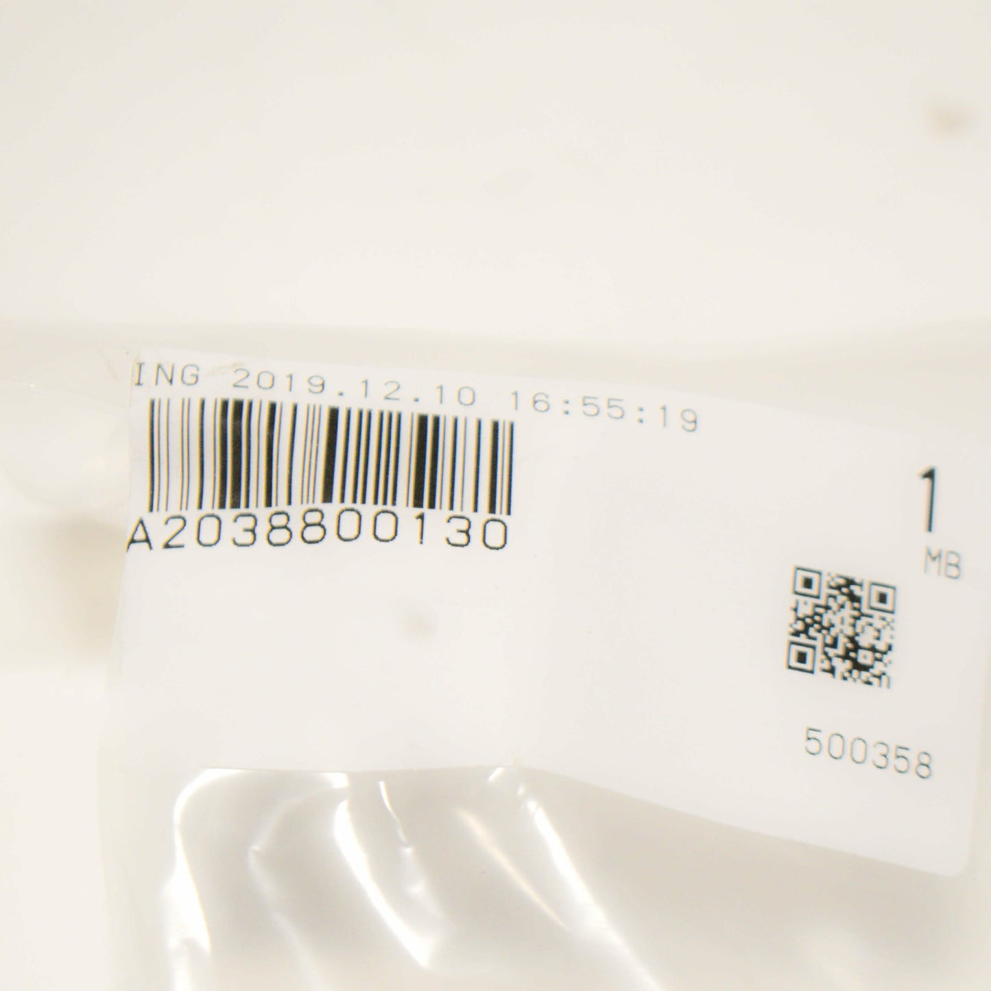 NEW MERCEDES BENZ C W203 FRONT BUMPER SIDE MOUNT GUIDE A2038800130 ORIGINAL